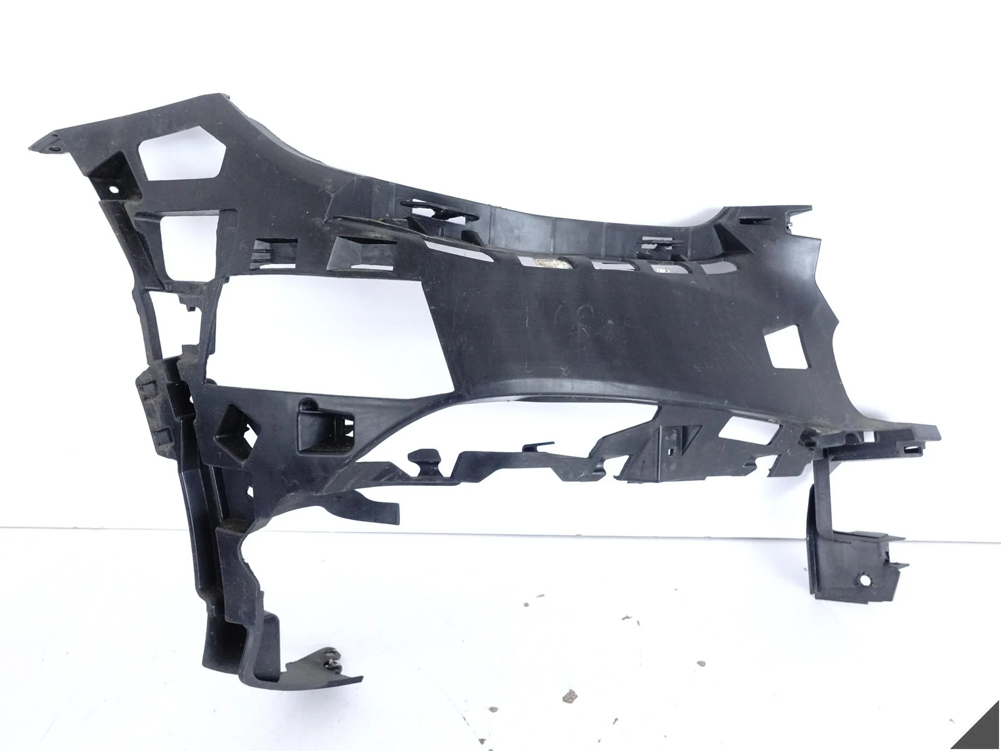 MERCEDES E-KLASA W213 MOPF LIFT 20-23 ŚLIZG WZMOCNIENIE ZDERZAK PRZÓD PRAWY 6036db2a9694cd50179b8209352373d3