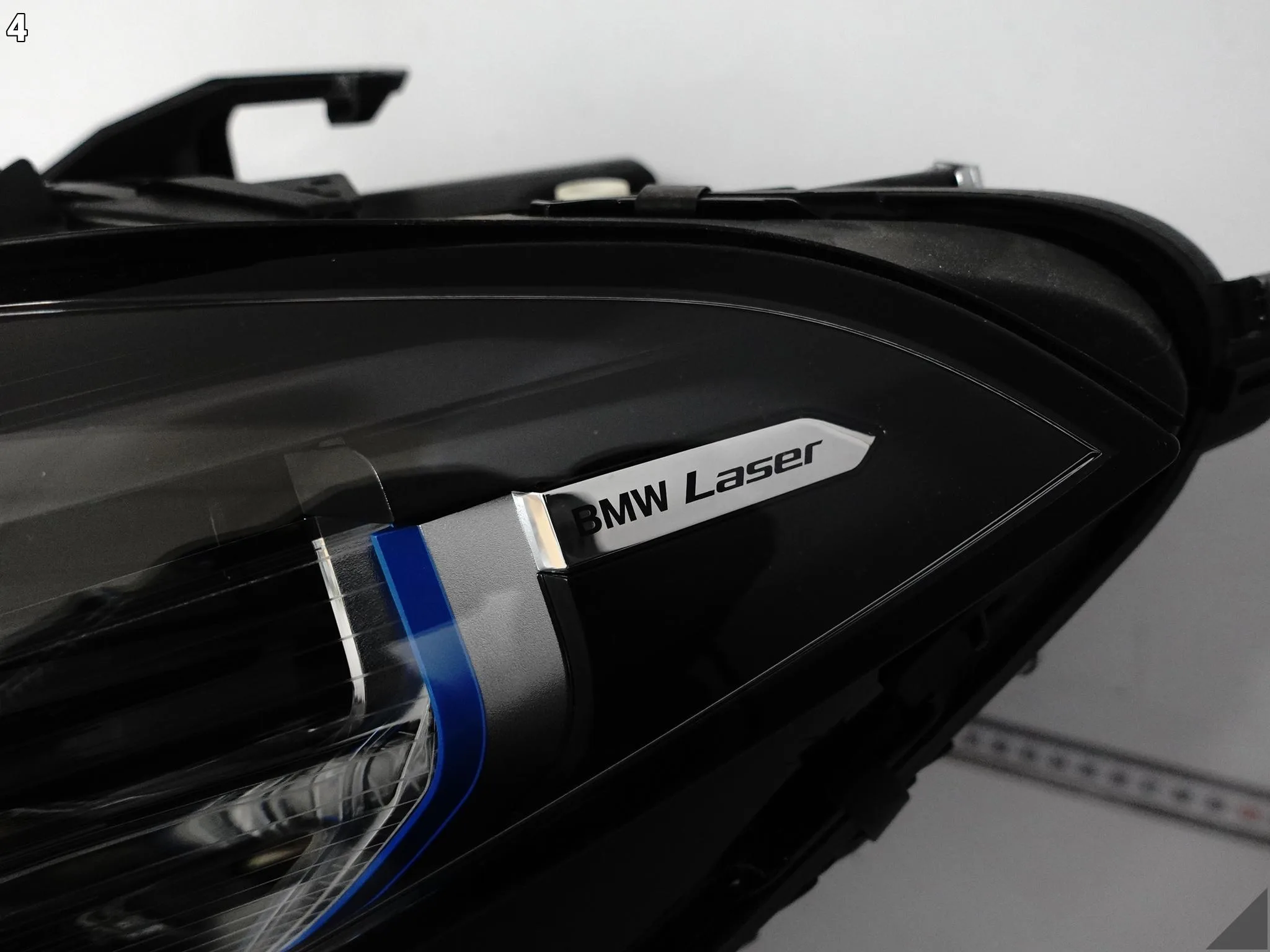 BMW M8 F91 F92 F93 8 G14 G15 G16 18- LAMPA LASER LEWA PRZÓD SHADOW LINE EU fbe1ec0803910fd952b05d9f9495f08c