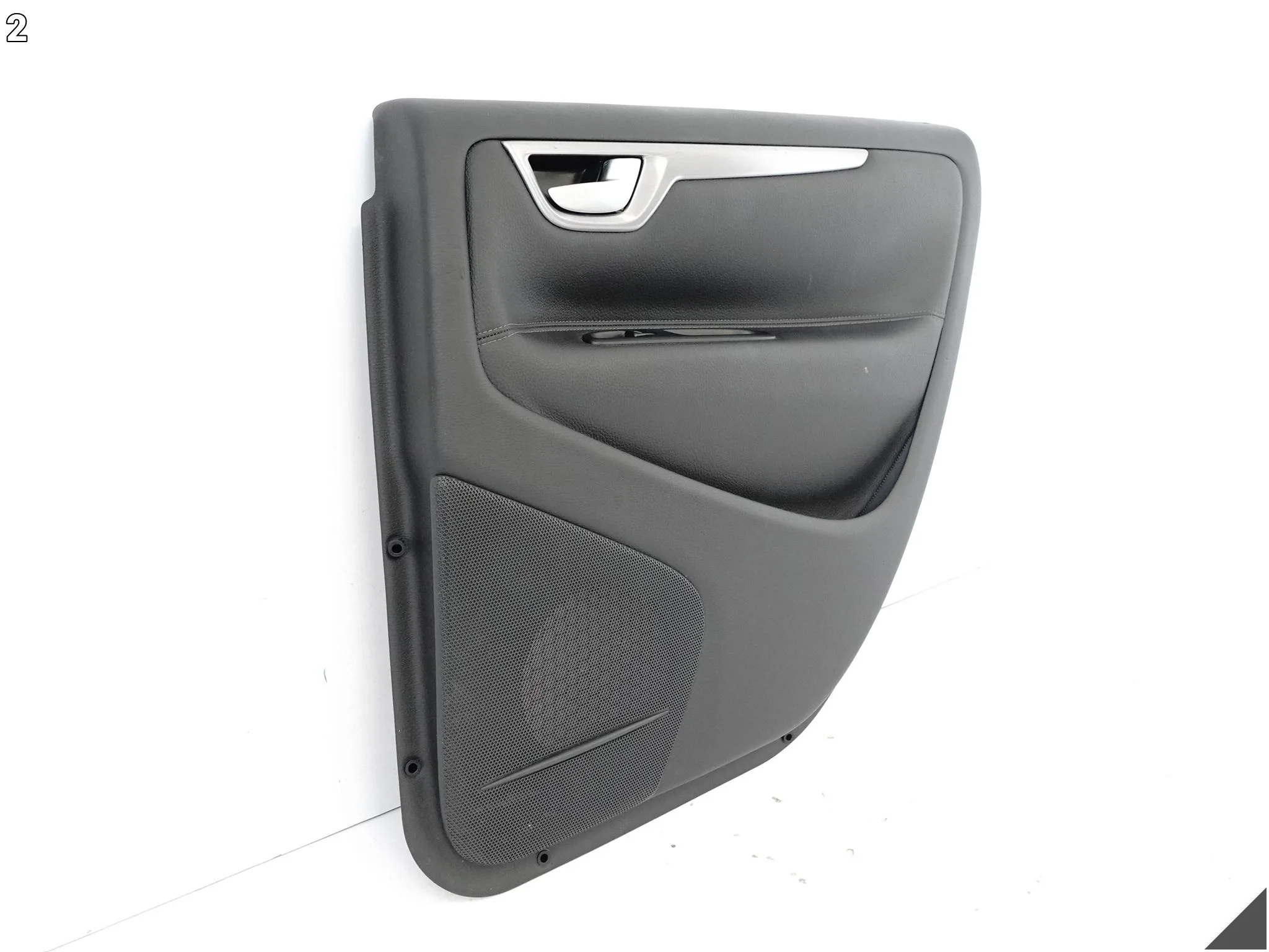 VOLVO V70 II 2 00-07 TAPICERKA BOCZEK DRZWI PANEL PRAWA TYŁ 39990935 e3ae21a95ae7a0936854c2339347c118