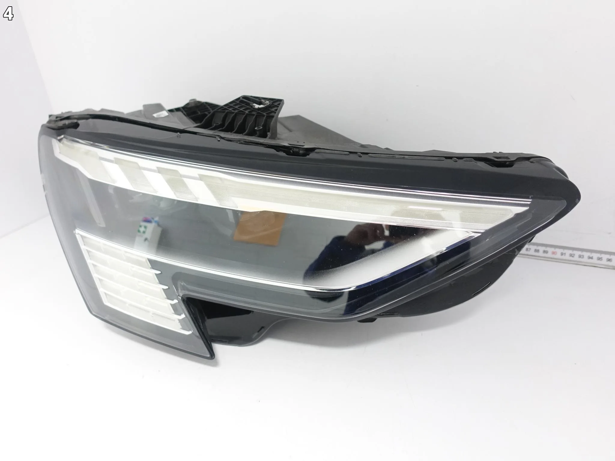 AUDI A3 S3 8Y0 20-24 LAMPA FULL LED MATRIX PRAWA PRZÓD EUROPA *036* + MODUŁ 656ef52de44a16741cbe75d21010f458
