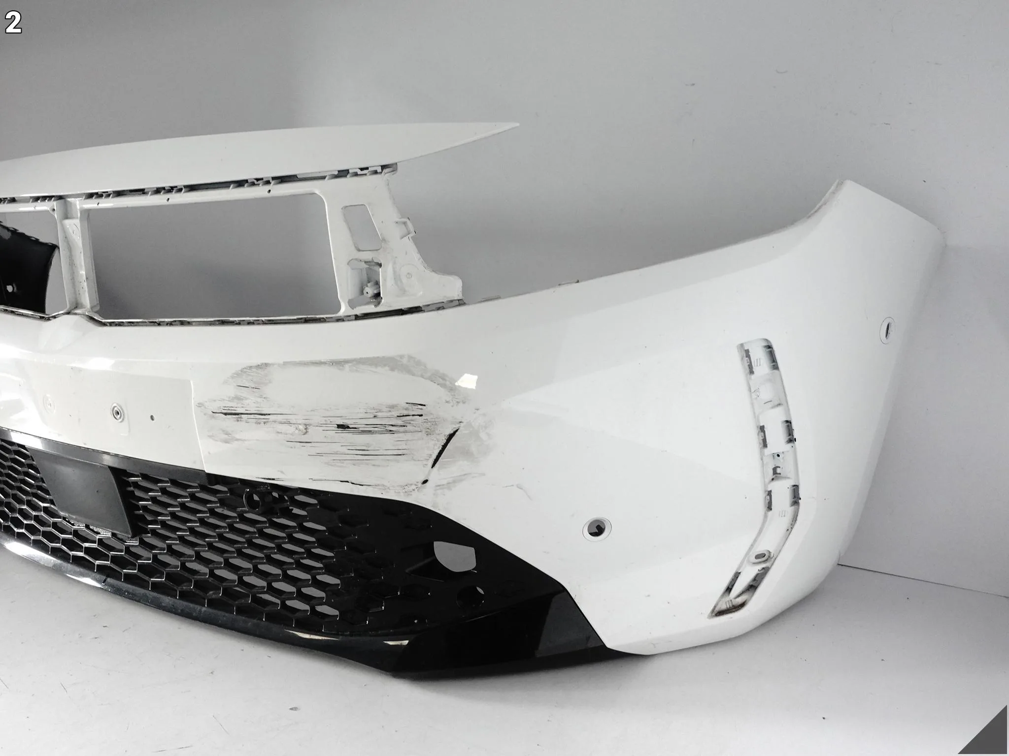 OPEL CORSA F VI 6 LIFT 23- ZDERZAK BUMPER KRATKA WLOT PRZÓD (6xPDC) 61705284eb2312ccdd4dd7846bf55e2c