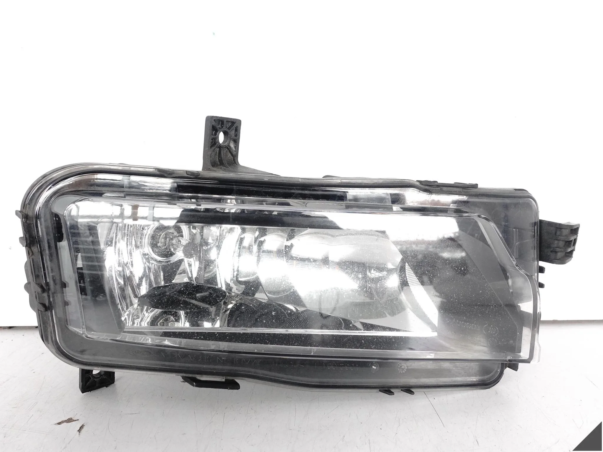VW CADDY IV 4 2K5 15-20 HALOGEN LAMPA PRECIWMGIELNA W ZDERZAK LEWA PRZÓD 0922f1b93e97714db418453ebcb30732