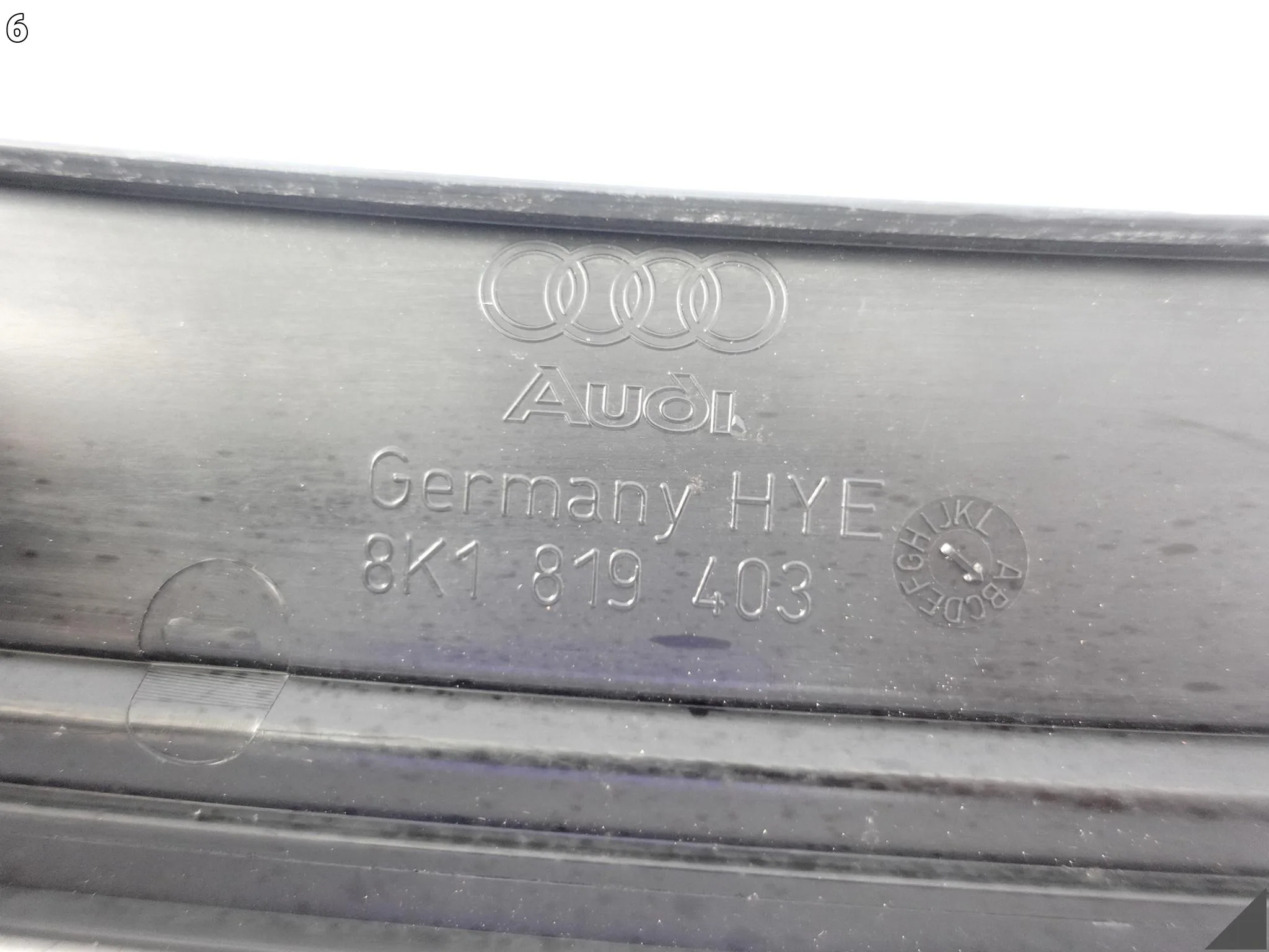 AUDI A5 S5 8T0 A4 S4 8K0 B8 LIFT 07-16 LISTWA USZCZELKA PODSZYBIE 2.0TDI 6772a5d4e0684537a19a991ce1ba1da5