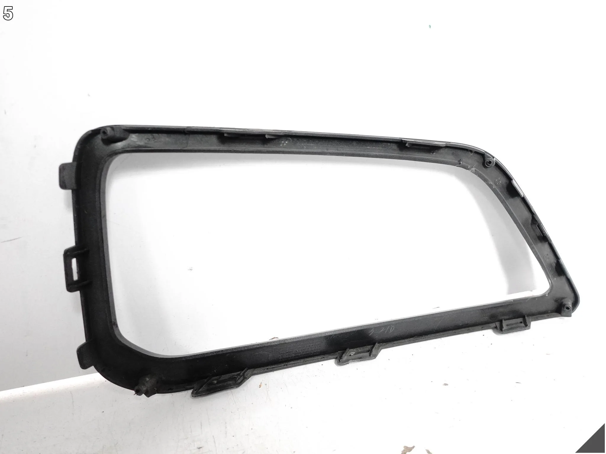 HYUNDAI KONA I 1 17-20 KRATKA ATRAPA RAMKA LISTWA W ZDERZAK LEWA PRZÓD d0a49ba8706fde88034a802ce5635113