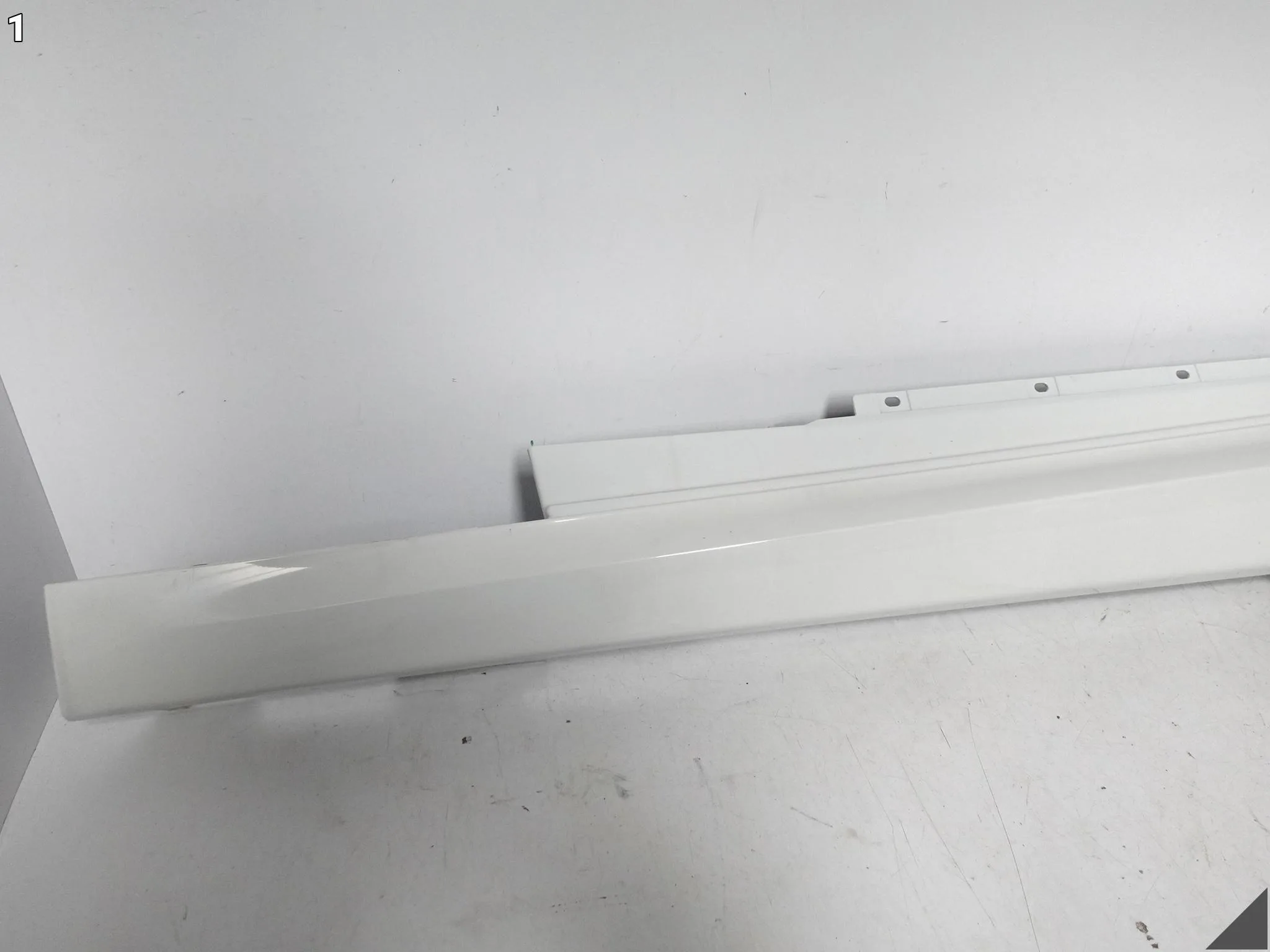 BMW M8 F91 F92 8 G14 G15 M-PAKIET 19- LISTWA NAKŁADKA PROGOWA LEWA U300 06b083264e4c38d346e191774ec0e71e