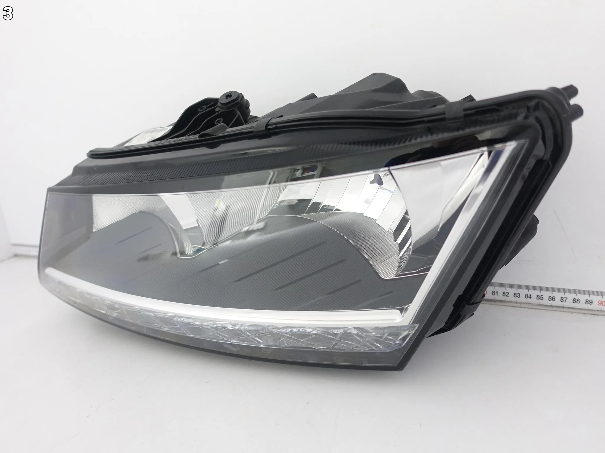 SKODA FABIA III 3 LIFT 6V1 18-21 LAMPA LEWA ZWYKŁA HALOGEN + LED PRZÓD EU 6443e8f75762930223d5f0e9a4e20400