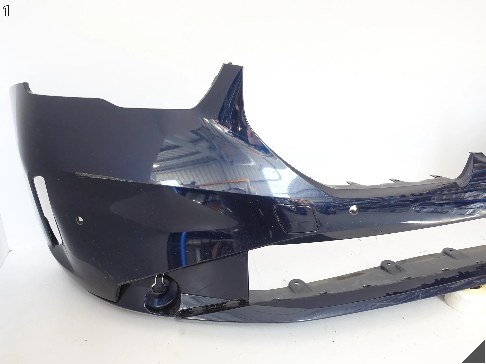 BMW 5 G60 G61 ZWYKŁY BASIC 23- ZDERZAK BUMPER ZAŚLEPKA PRZÓD (6xPDC) 7b3ec25cbf24b0798b3468d3504f36ef