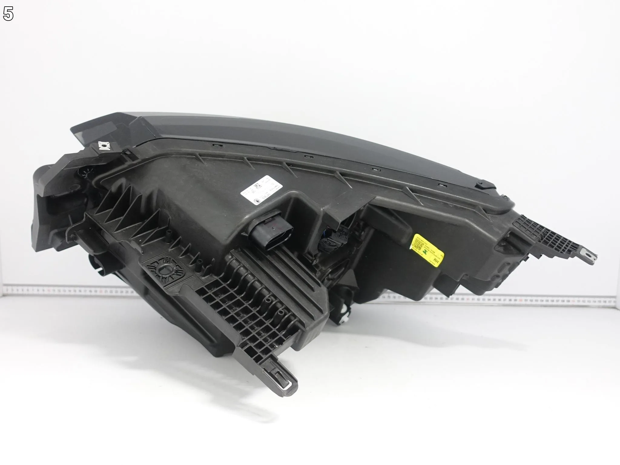 SKODA ELROQ 5LB 25- LAMPA FULL LED BASE CRYSTAL LIGHTING PRAWA PRZÓD EUROPA 2e738126a83f64c5c5d7f8be8c6bf2c1