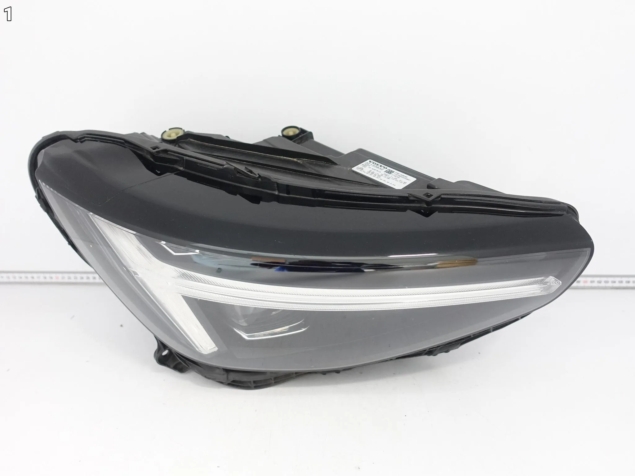 VOLVO C40 EC40 XC40 LIFT 22- LAMPA FULL LED PIXEL PRAWA PRZÓD EUROPA 510f4b29c71915c723d5e6035963cb0d