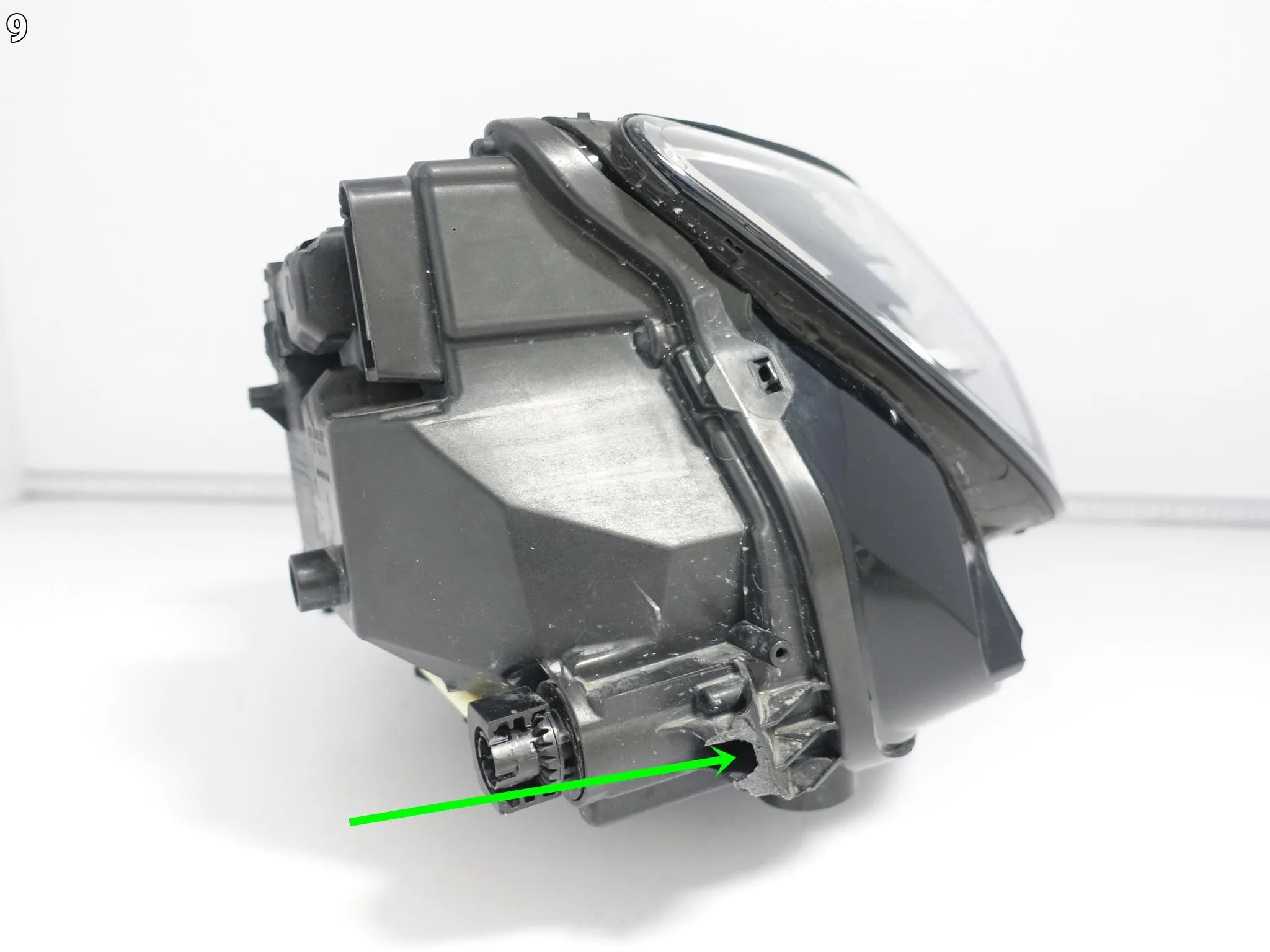 AUDI Q4 E-TRON 89A 21- LAMPA MATRIX HIGH FULL LED PRAWA PRZÓD EUROPA 8db1b59b222288c54038df0af6736bb2