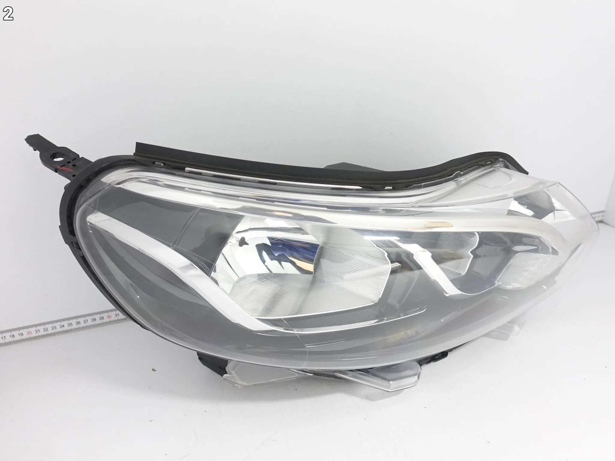 TOYOTA PROACE II 2 VERSO 16-24 LAMPA ZWYKŁA HALOGEN PRAWA PRZÓD EUROPA 25c46be85fdffb80cb80439d33bfdbec