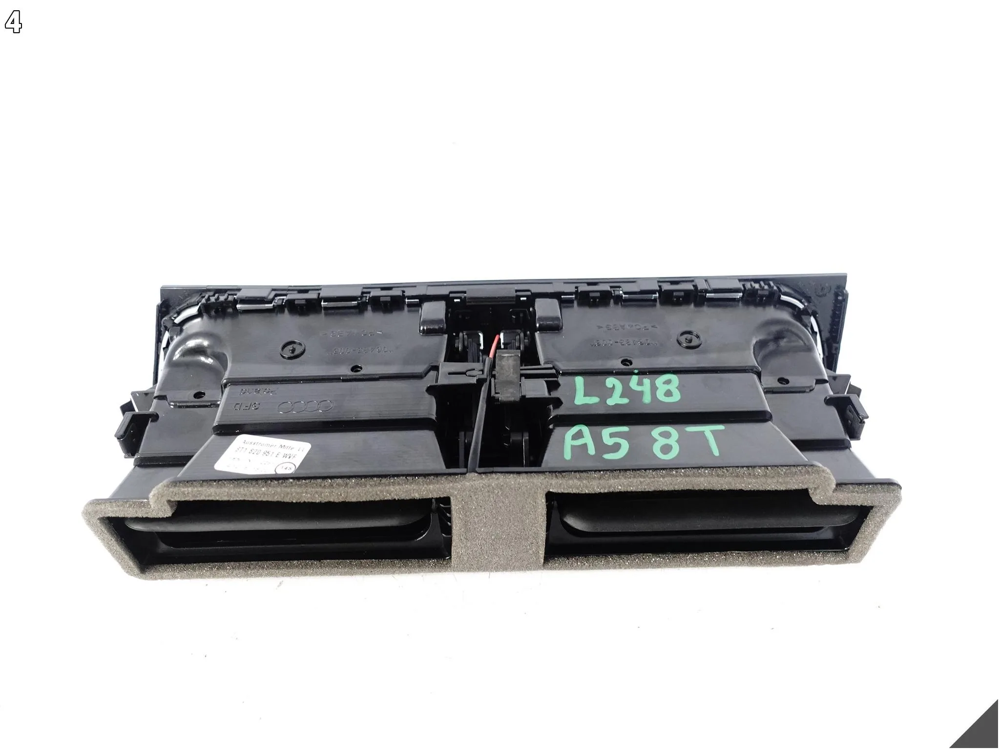 AUDI A5 S5 8T0 A4 S4 8K0 B8 LIFT 11-16 KRATKA NAWIEWU ŚRODKOWA KOKPIT WVF cc9b391d5aca88df56418440fbf5a065