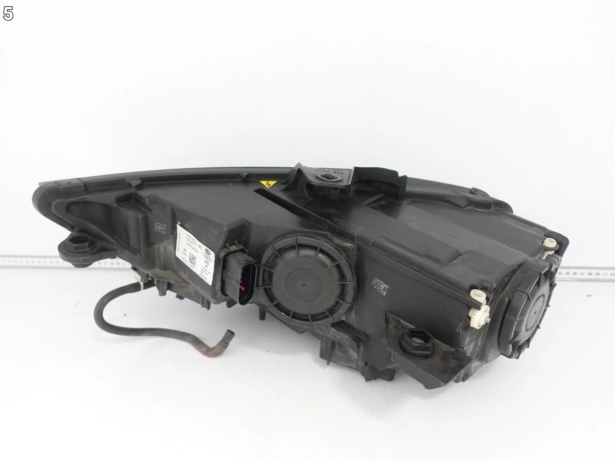 AUDI A3 S3 8V0 12-16 XENON + LED NIESKRĘTNA LAMPA PRAWA PRZÓD EUROPA d745984c304f8a8dacbffb4731d8097c