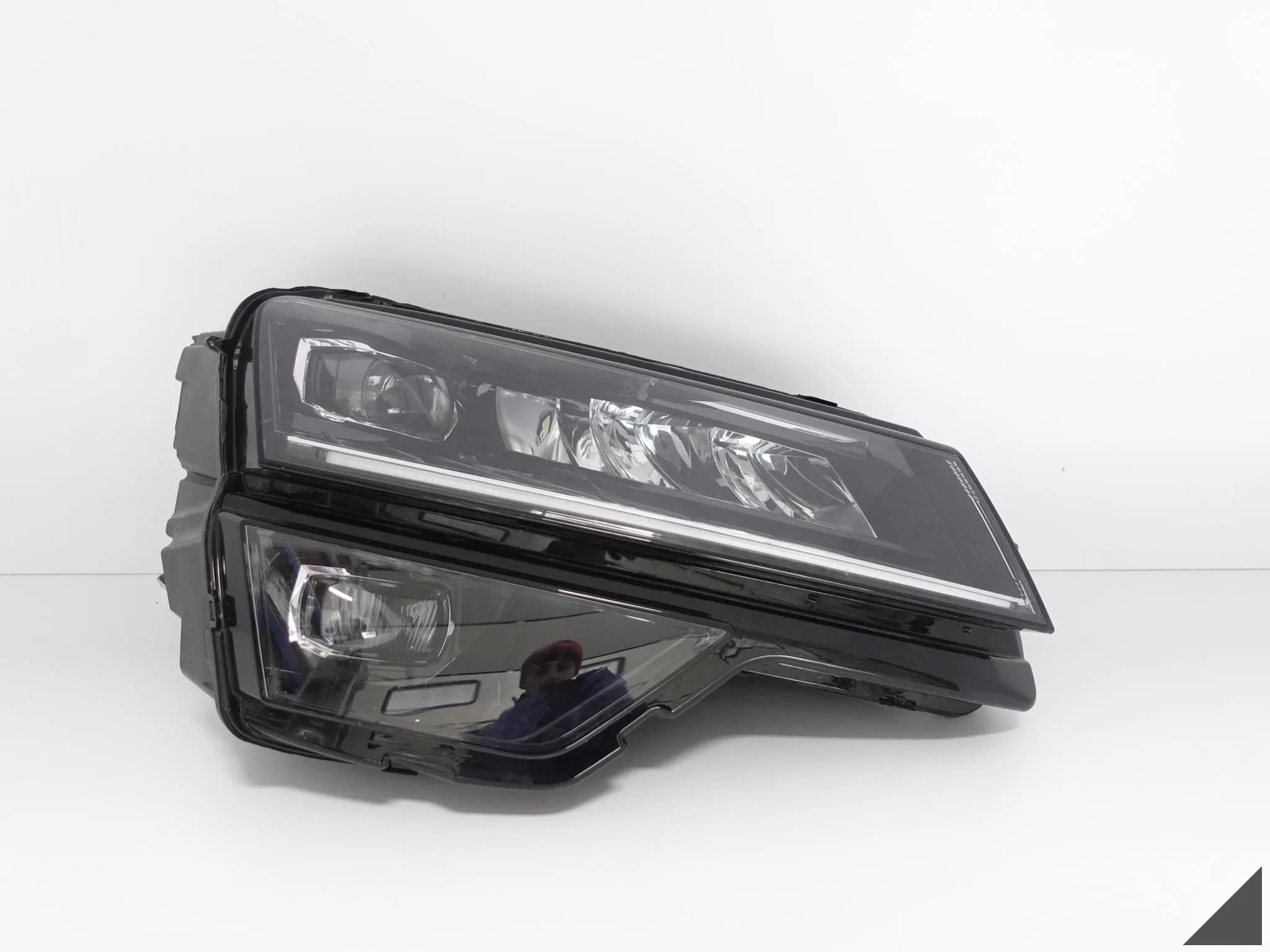 SKODA KAROQ 57B 17-21 LAMPA HEADLIGHT FULL LED PRAWA PRZÓD EUROPA eac76619fc45340eb7950f303e6ede9b