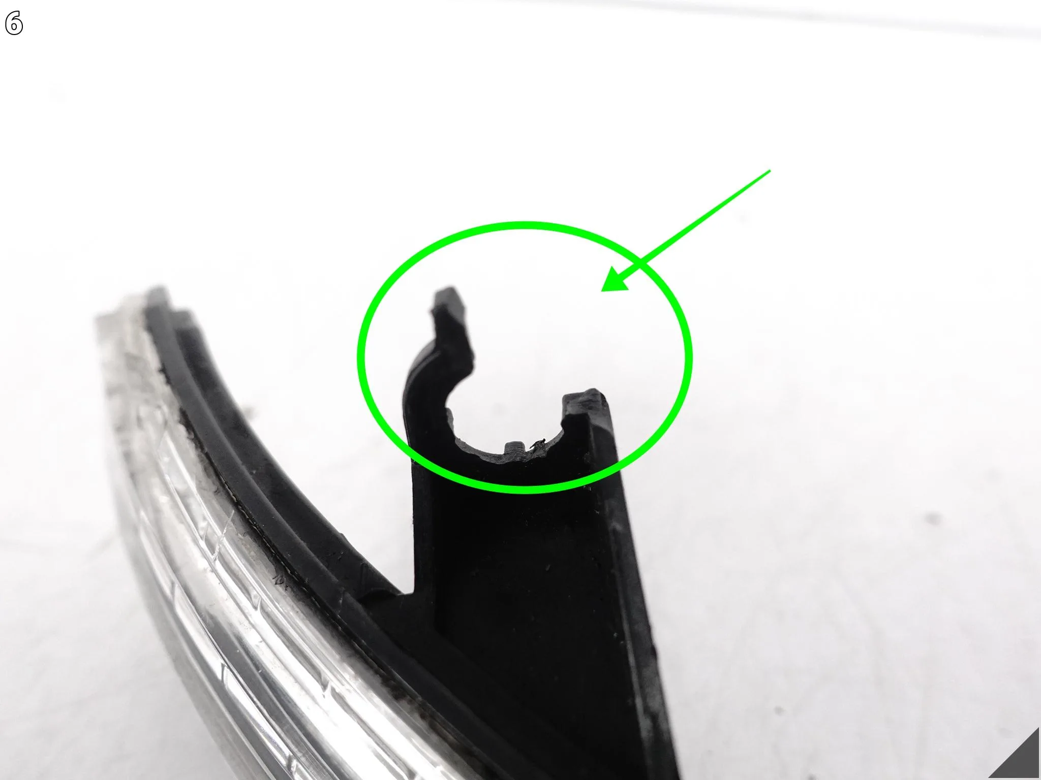 SKODA OCTAVIA IV 4 5E3 19- KIERUNKOWSKAZ KIERUNEK MIGACZ W LUSTERKO LEWY 422253d68e98c46fbb907c4b2d93944a
