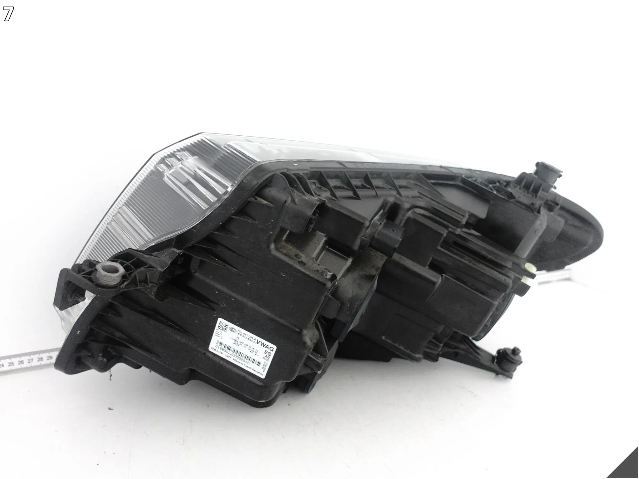 VW CRAFTER II 2 MAN TGE 7C1 16- LAMPA HALOGEN ZWYKŁA H7 PRAWA PRZÓD EUROPA 8a1858846b98b3474be5a8abd3f9b06f