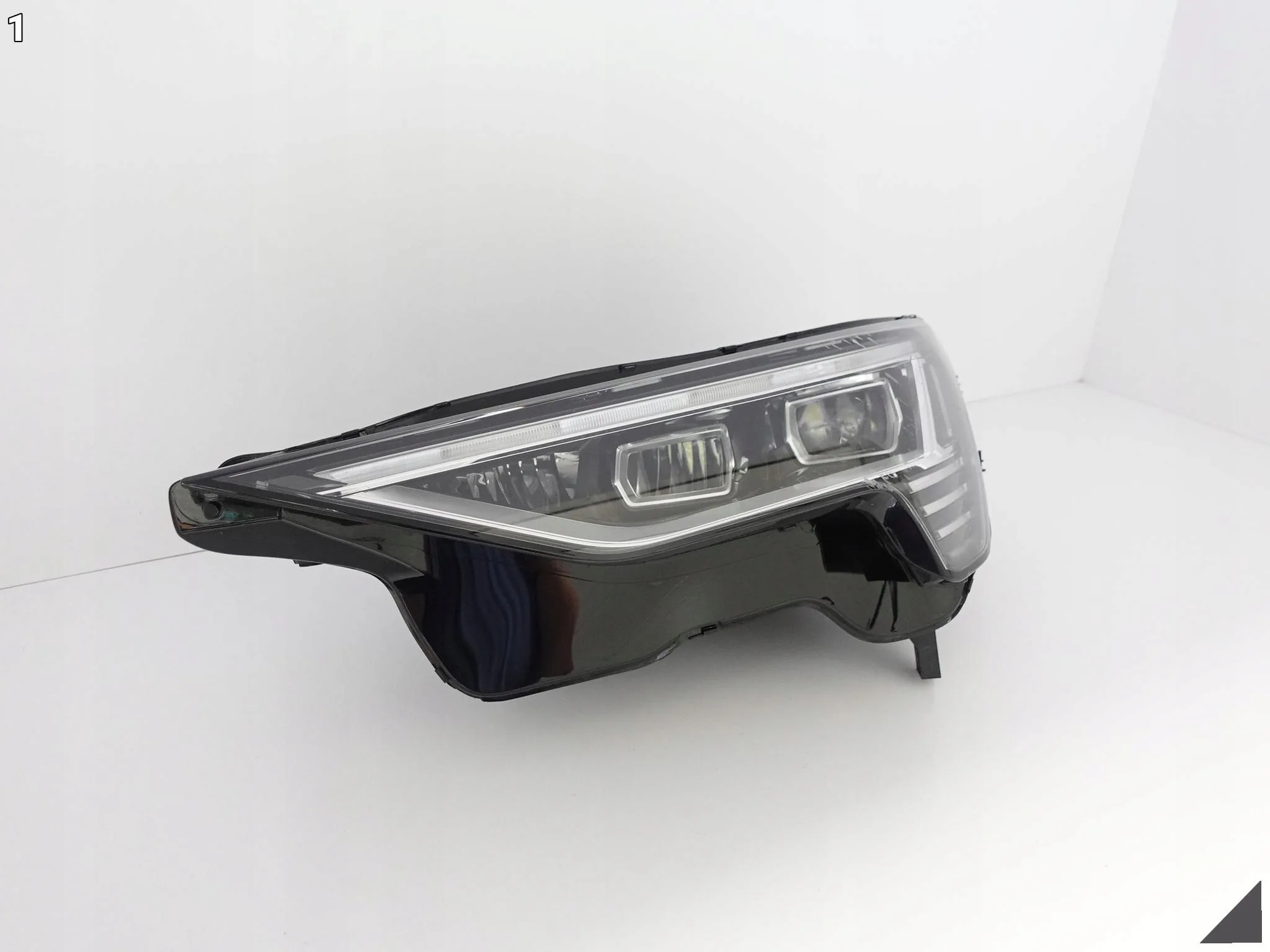 AUDI E-TRON ETRON Q8 4KE 18- LAMPA HEADLIGHT FULL LED PRAWA PRZÓD EUROPA 42b42bde8b40f6af7584ad4f85b8bd57