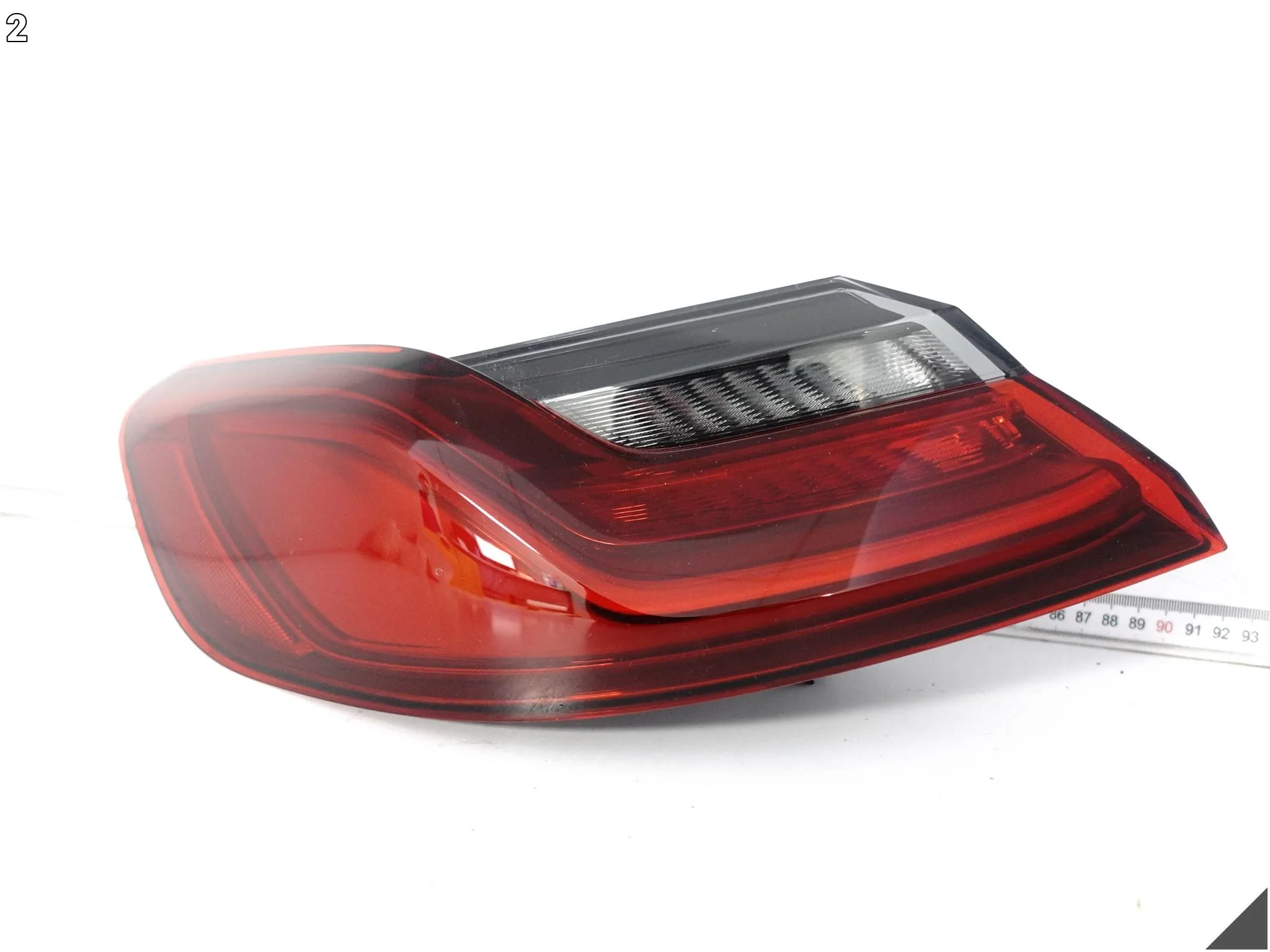 BMW M8 F91 F92 F93 8 G14 G15 G16 18- LAMPA LED W BŁOTNIK TYŁ LEWA EU b80057f6a97a5a2efc6bb20a4a6e99ee