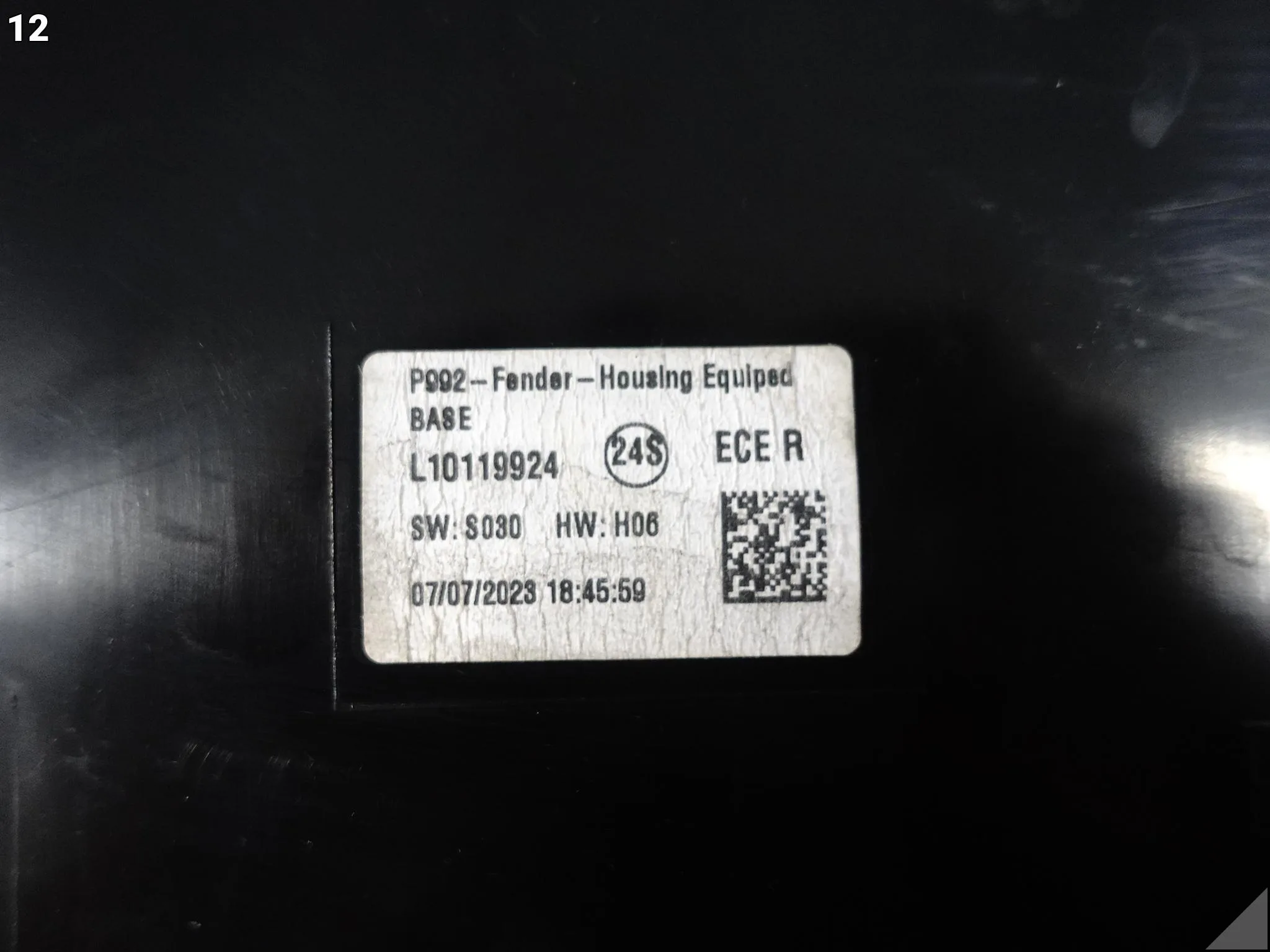 PORSCHE 911 992 19-24 LAMPA LED W BŁOTNIK PRAWA TYŁ EUROPA BASE 992945092F 534fb611c1dcc59d083c6b4425c37944