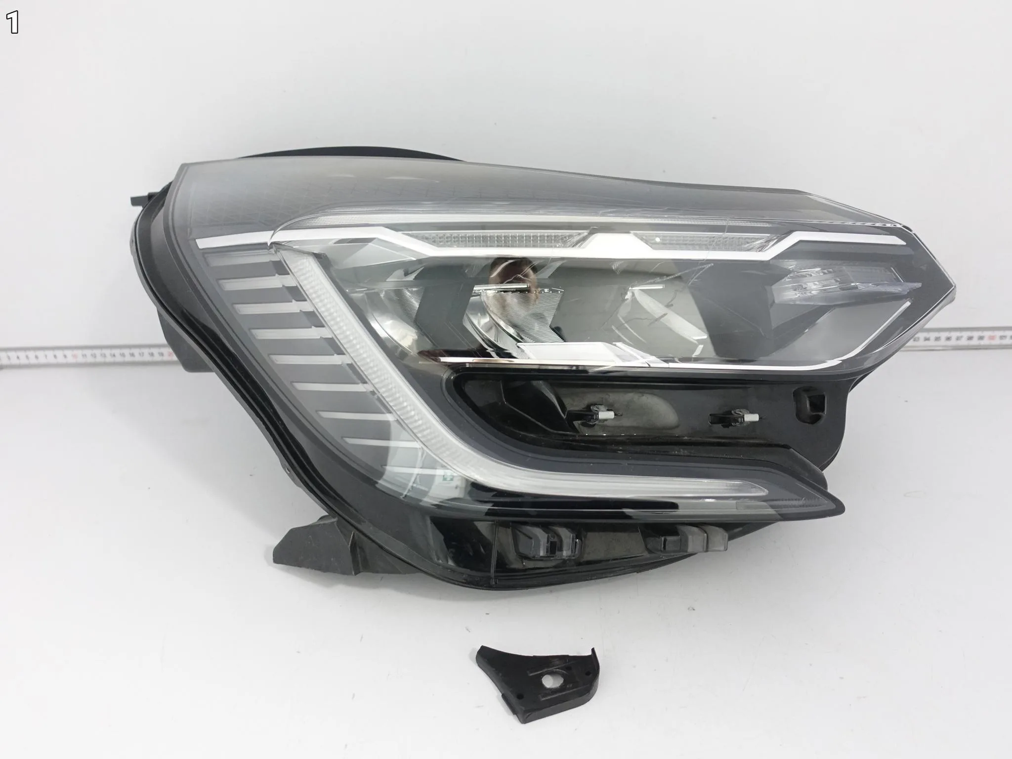 RENAULT CAPTUR II 2 19-24 LAMPA FULL LED PURE VISION PRAWA PRZÓD EUROPA 8db6405e018c701303924db41fee6d52