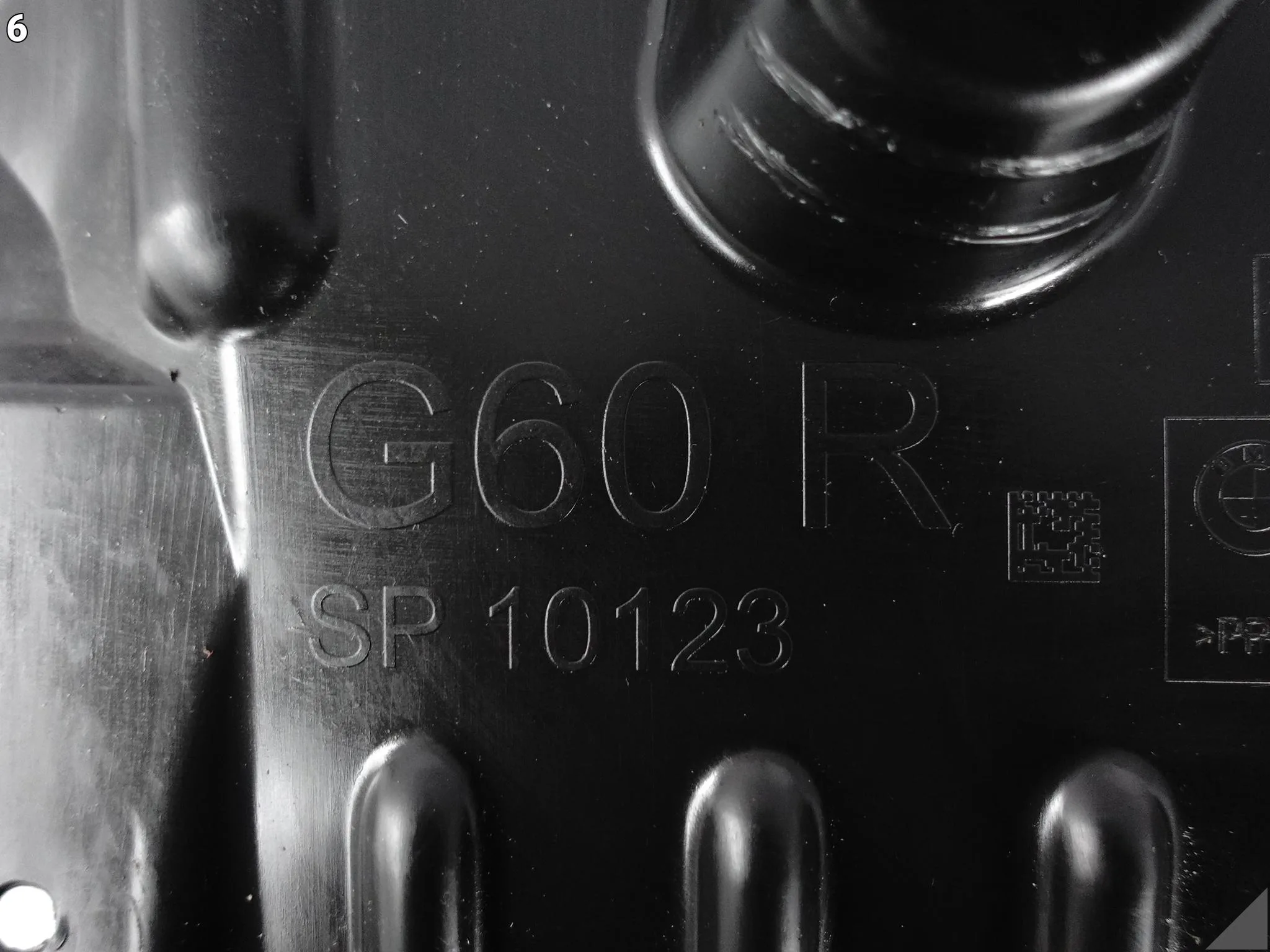 BMW 5 G60 G61 23- NADKOLE PRZEDNIA CZĘŚĆ OSŁONA WNĘKI KOŁA PRAWE PRZÓD d3098055d088fe80db1ffc5e78edbe4e