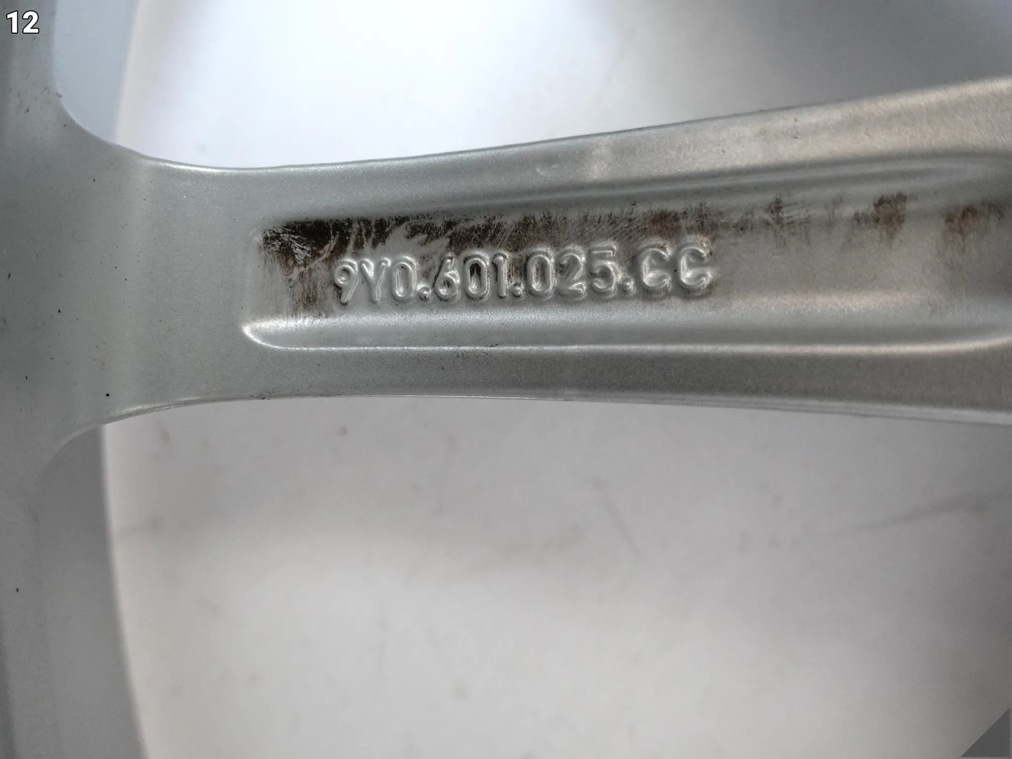 PORSCHE CAYENNE S III 9Y0 E3 FELGA ALUFELGA 10,5Jx20 ET64 5×130 8Z8 09f6ac5f332f885440f18c6802e21cac