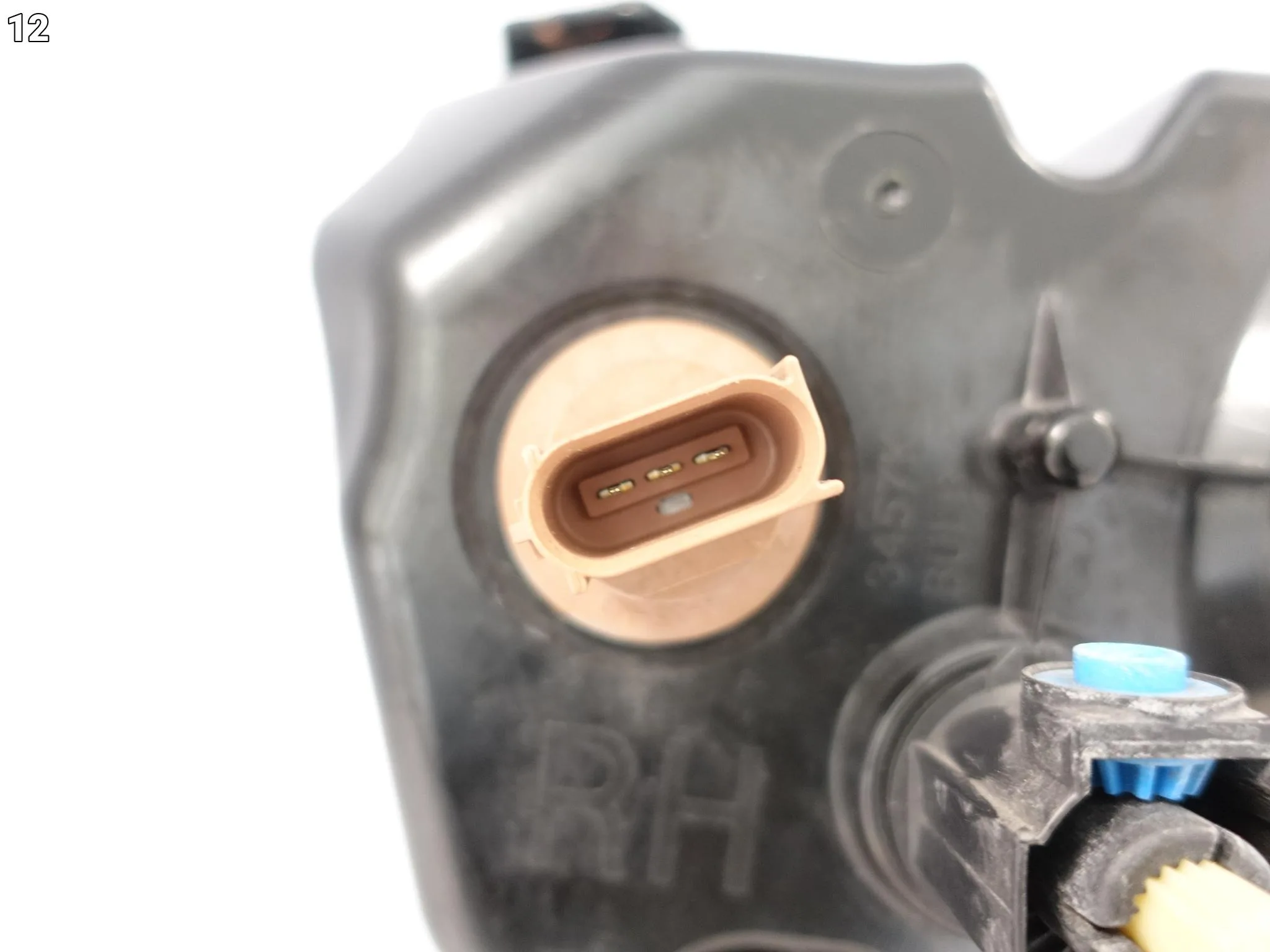 FORD MUSTANG V 5 GT 09-12 LIFT PRAWA LAMPA ZWYKŁA HALOGEN PRZÓD 2c1c4d8ea99fe6a97a669bbe7bc93a25