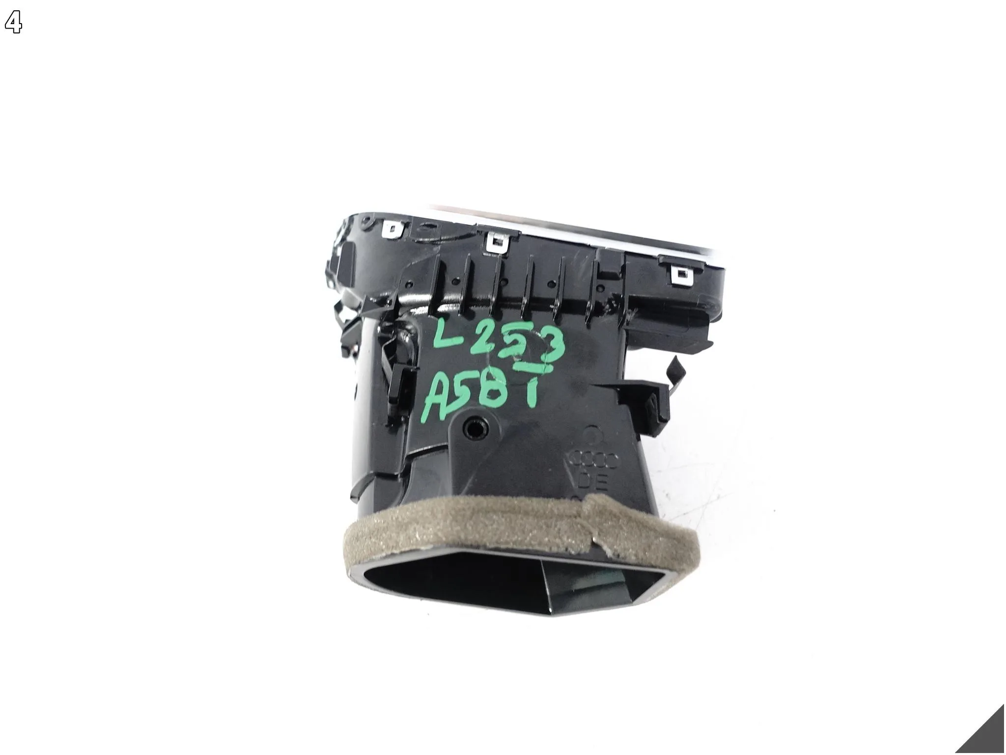 AUDI A5 S5 8T0 A4 8K0 B8 LIFT 11-16 KRATKA NAWIEWU DESKA KOKPIT PRAWA PRZÓD 77eda707796507088d80658d2a45ebfc