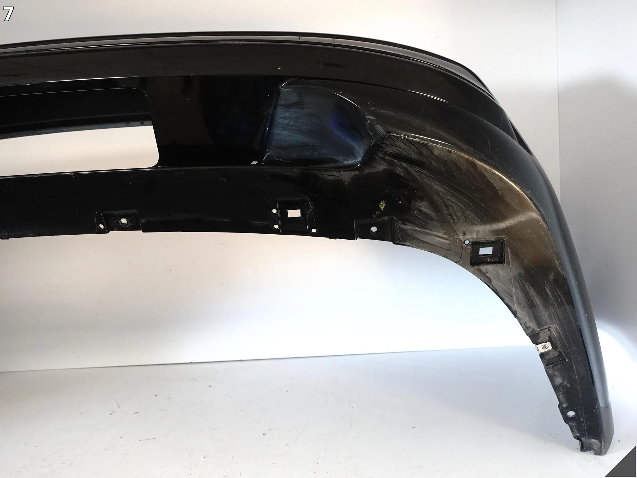 VW ID7 ID.7 14A 23- ZDERZAK BUMPER TYŁ (6 x PDC) 14A807421 b1f46f1af79ccf4a52a4a6ebf1fa2d7d