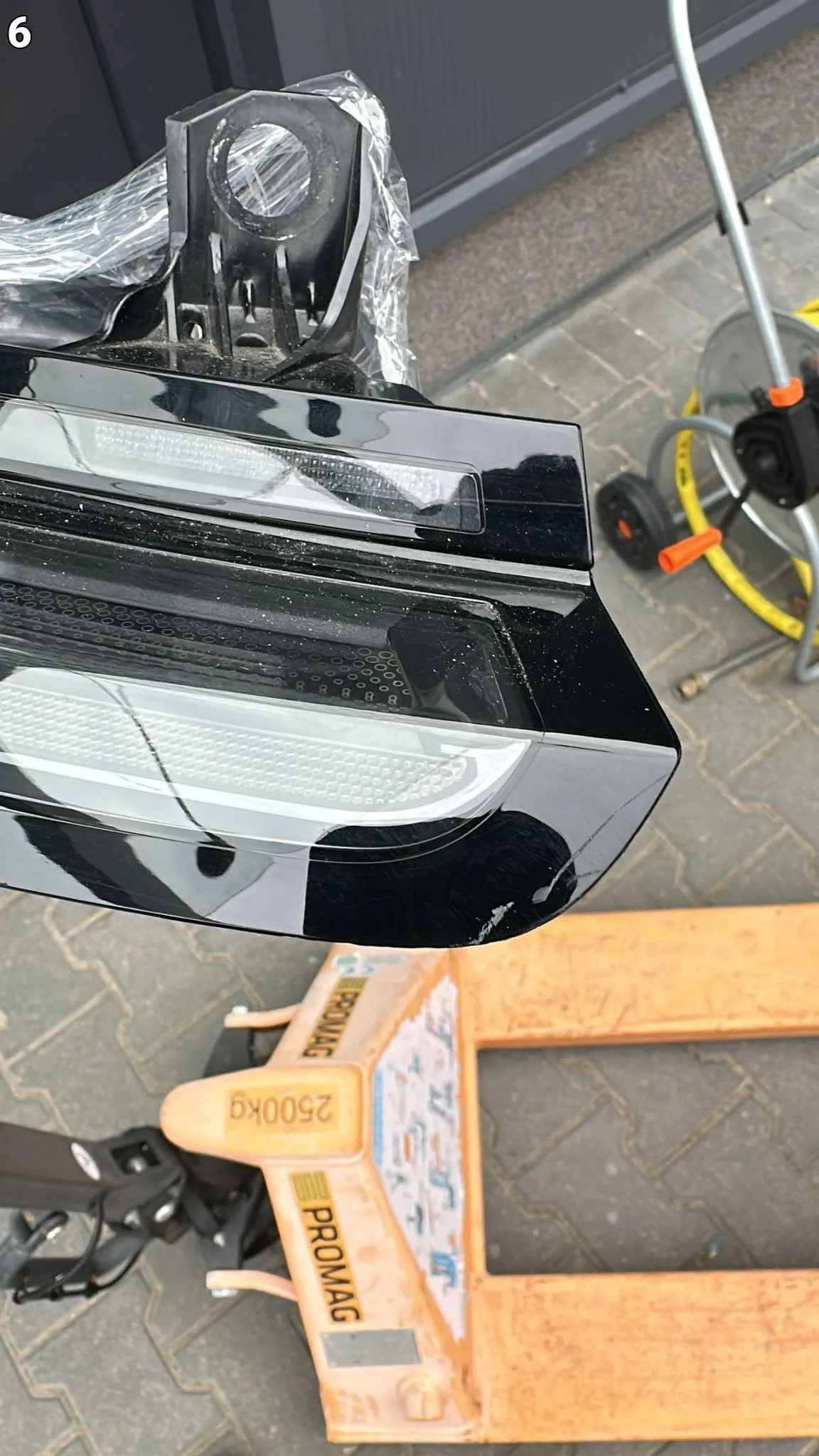 PORSCHE 911 992 EXCLUSIVE 19-24 LAMPA LED W BŁOTNIK LEWA TYŁ CIEMNA EU 442e05f6459ce27b5700394474902f15
