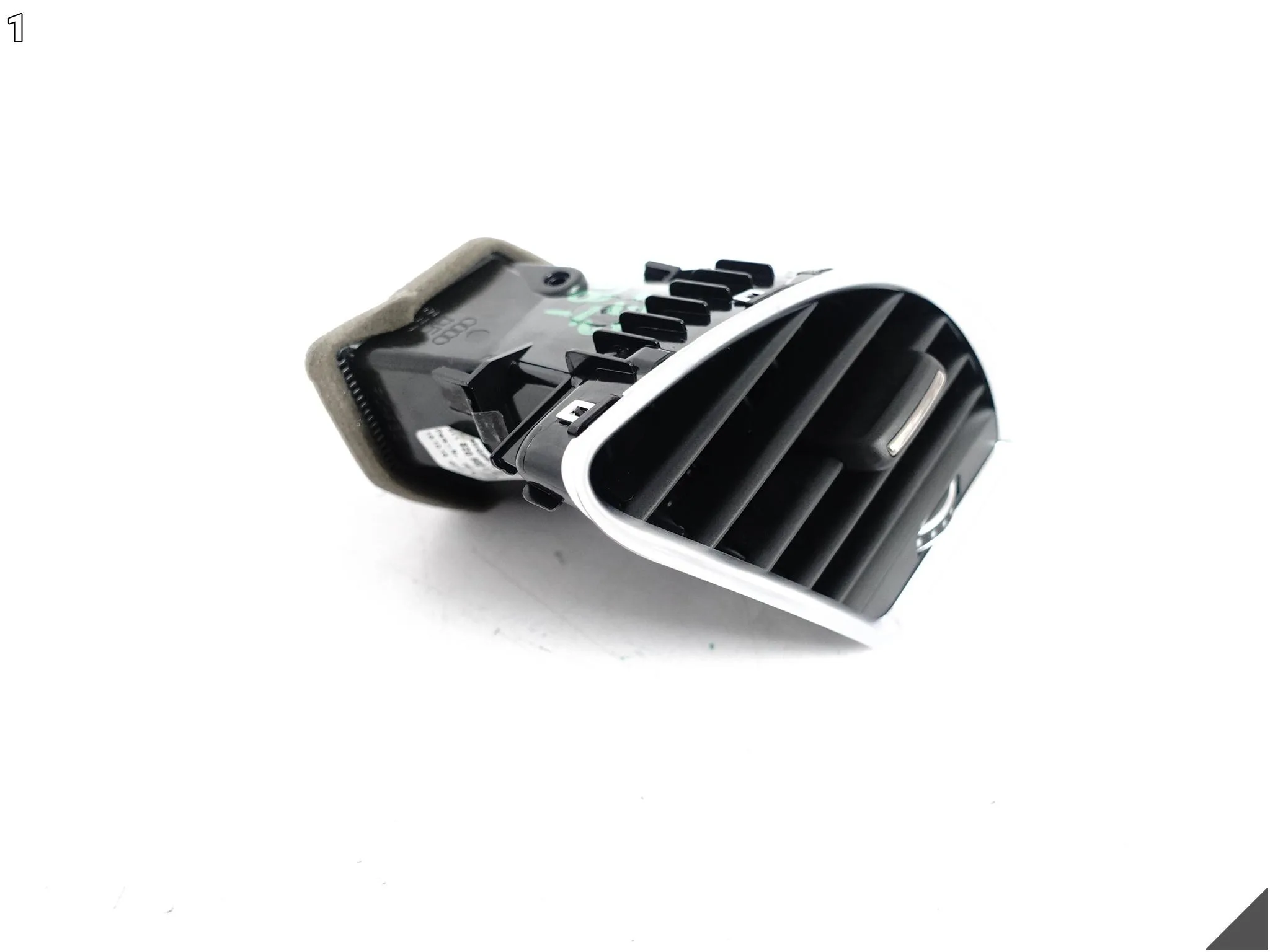 AUDI A5 S5 8T0 A4 8K0 B8 LIFT 11-16 KRATKA NAWIEWU DESKA KOKPIT PRAWA PRZÓD b9d4f1e4c4d93a0401c45d149029d556