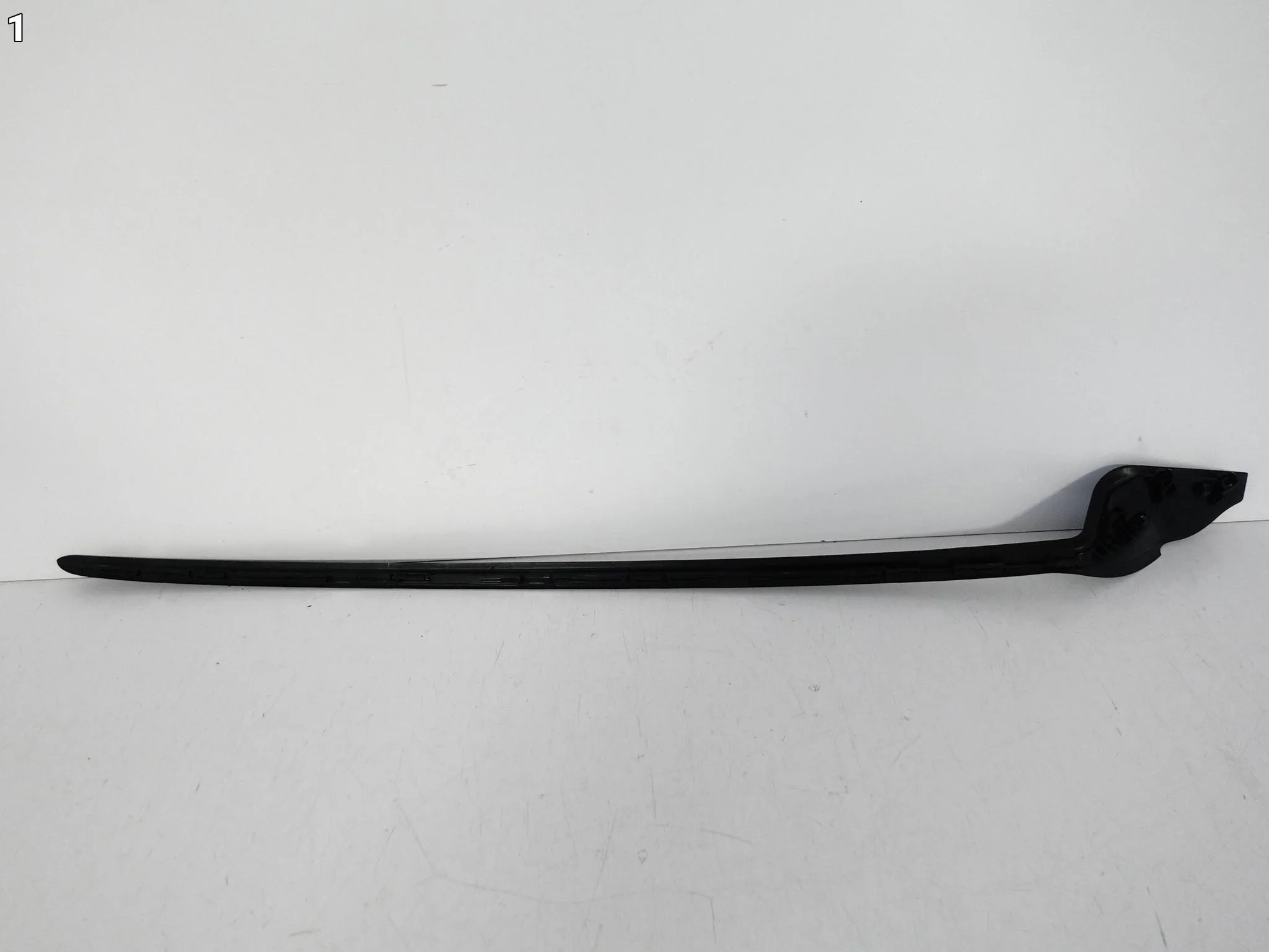 TOYOTA C-HR CHR 16-23 LISTWA USZCZELKA SZYBY PRZEDNIEJ LEWA 75536-10070 2234bb9114b3251615e5505516c397d5