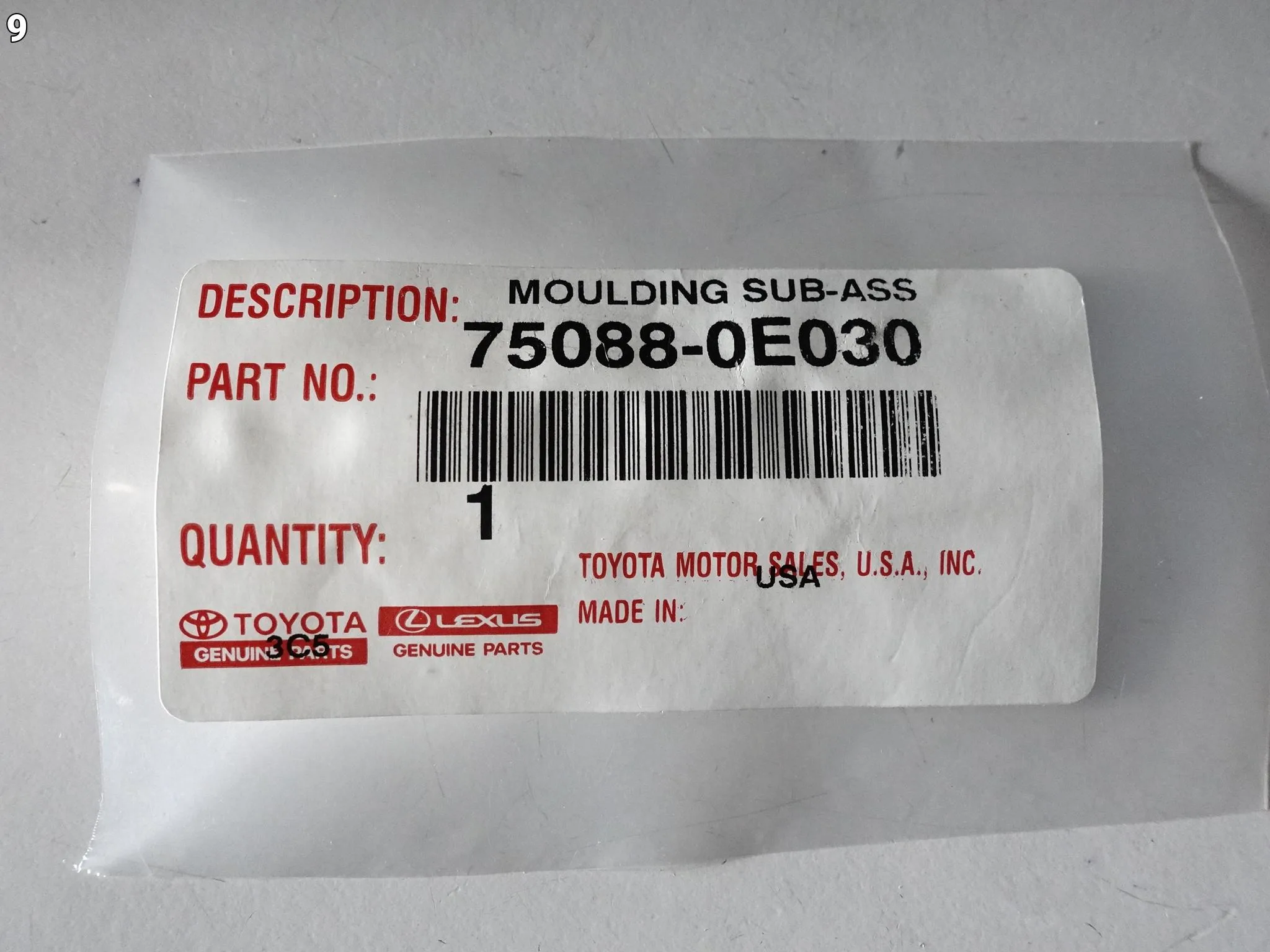 TOYOTA HIGHLANDER IV 4 XU70 19- LISTWA NAKŁADKA NA BŁOTNIK TYŁ LEWA ORG 08c2b07b645380a02ad6902c1f9d99e5