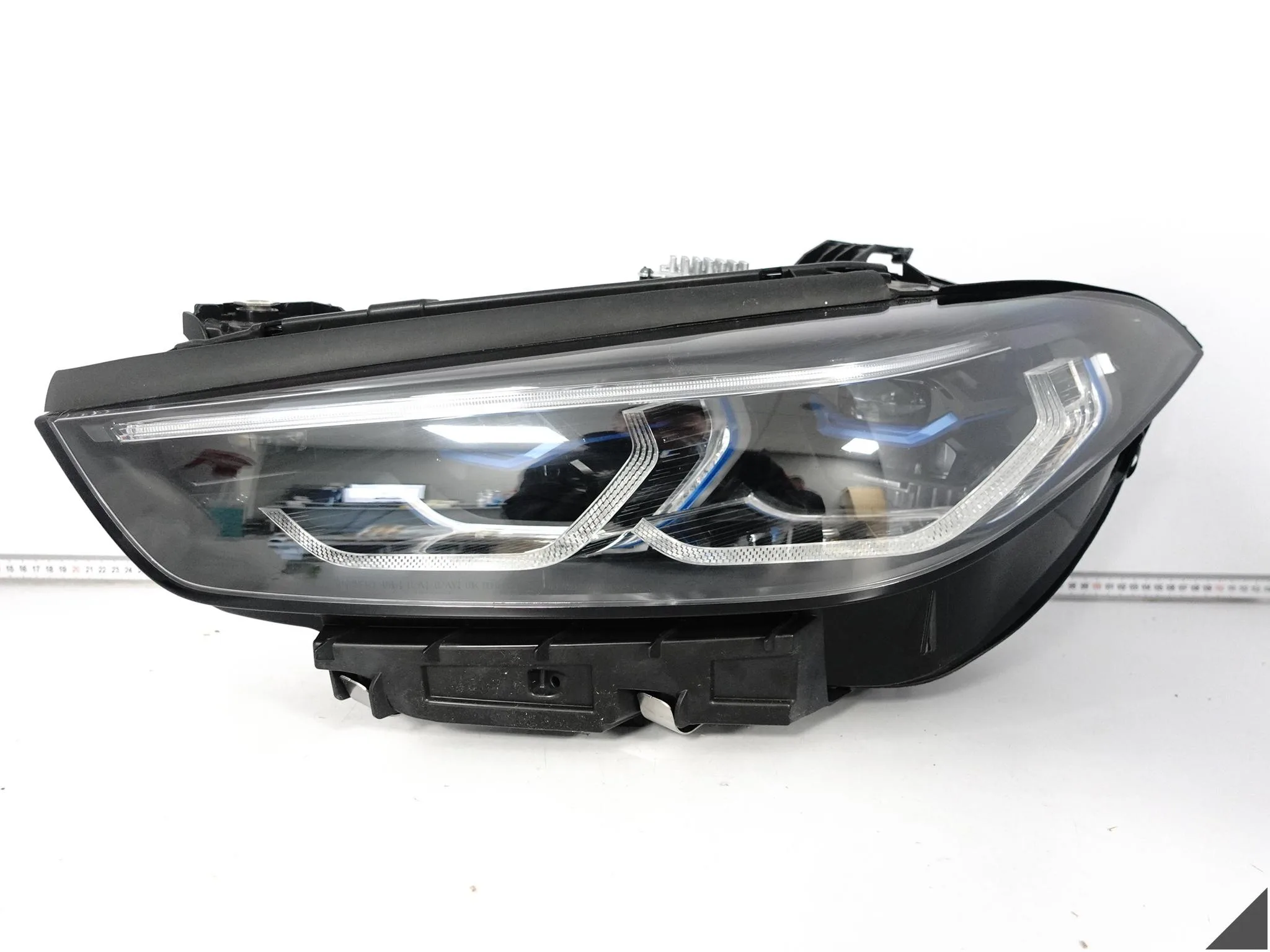 BMW M8 F91 F92 F93 8 G14 G15 G16 18- LAMPA LASER LEWA PRZÓD SHADOW LINE EU f381ab79273d7670869328b669a6cee3
