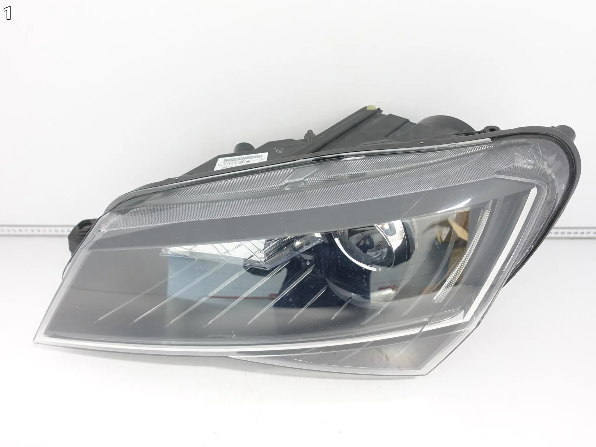 SKODA SUPERB III 3 3V0 3V1 B8 15-19 LAMPA XENON + LED SKRĘTNY LEWY PRZÓD EU b214662b52a3b132e8e4397c33fc911b