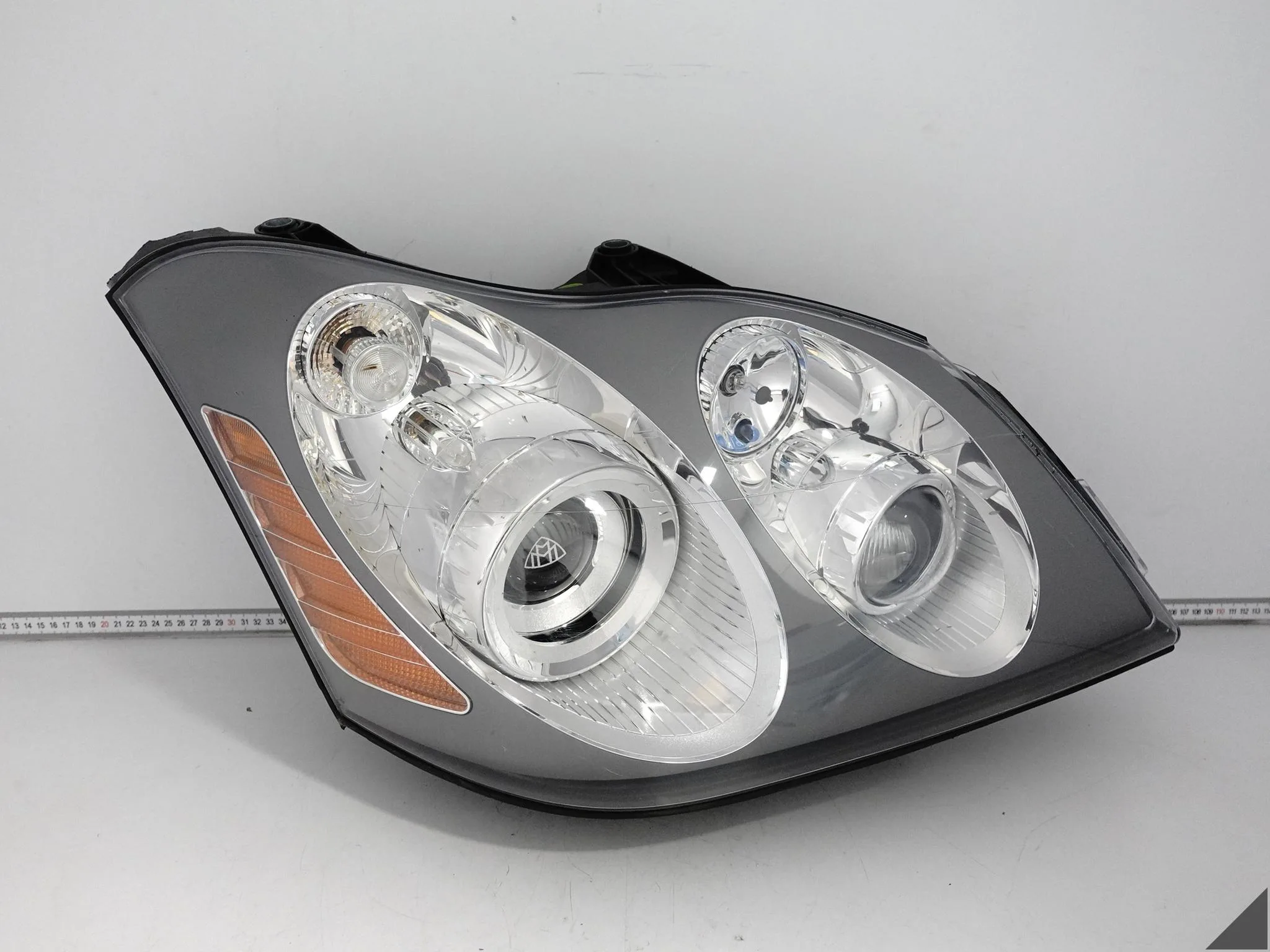 MAYBACH 57 W240 62 V240 03-13 LAMPA HEADLIGHT XENON PRAWA PRZÓD EUROPA 0995615d4de9e80cd556d37cfcc05a14