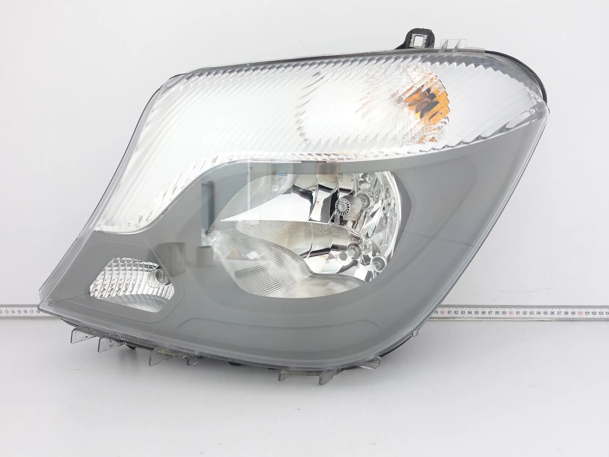 MERCEDES SPRINTER II W906 13-18 LIFT LAMPA ZWYKŁA H7 HALOGEN LEWA PRZÓD EU d293630bb2ddddd545bde7b8dae2bdd7
