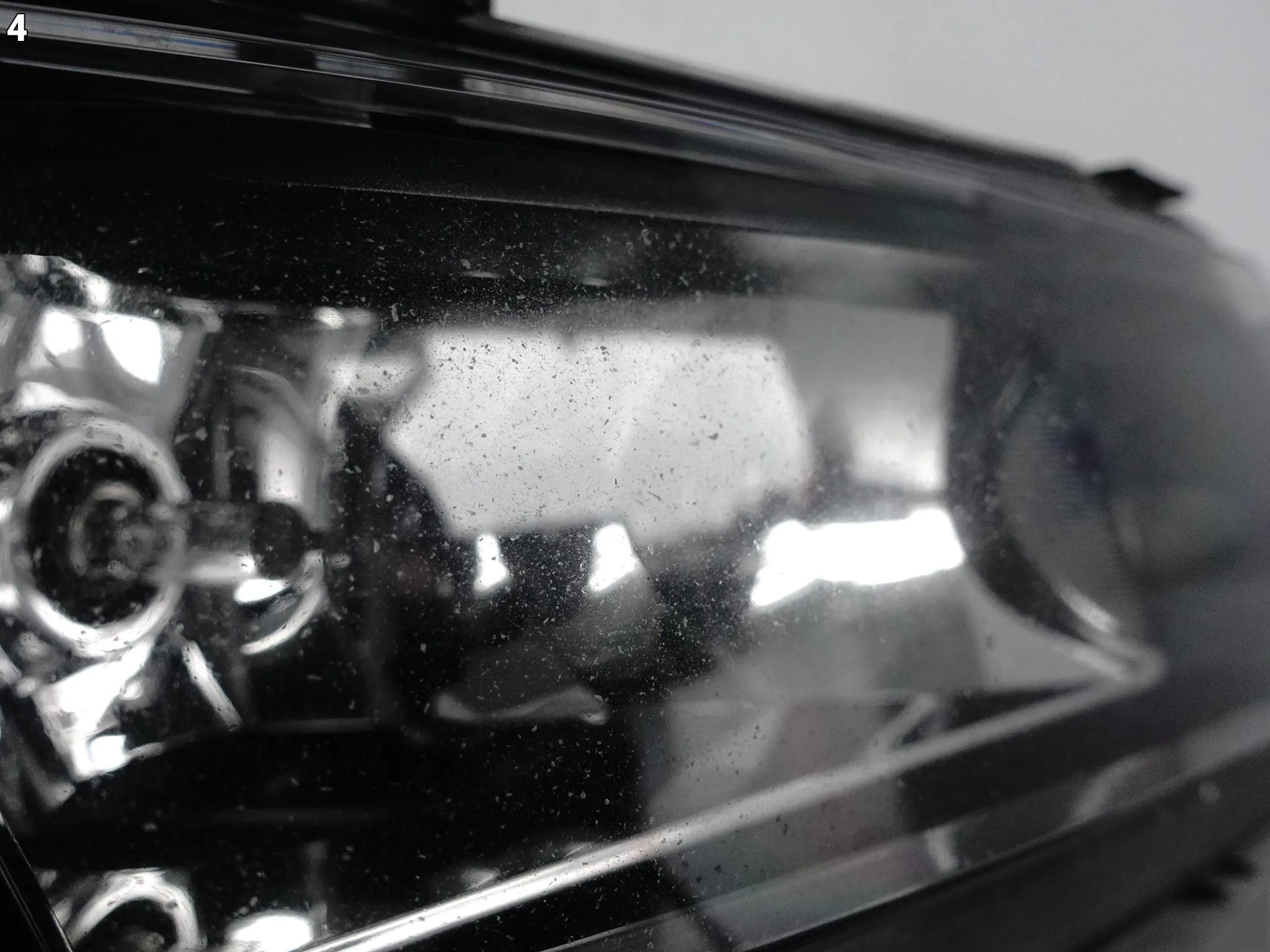 VW CADDY IV 4 2K5 15-20 HALOGEN LAMPA PRECIWMGIELNA W ZDERZAK LEWA PRZÓD 2cb5681089efe820c72dc2ead43ea7ac