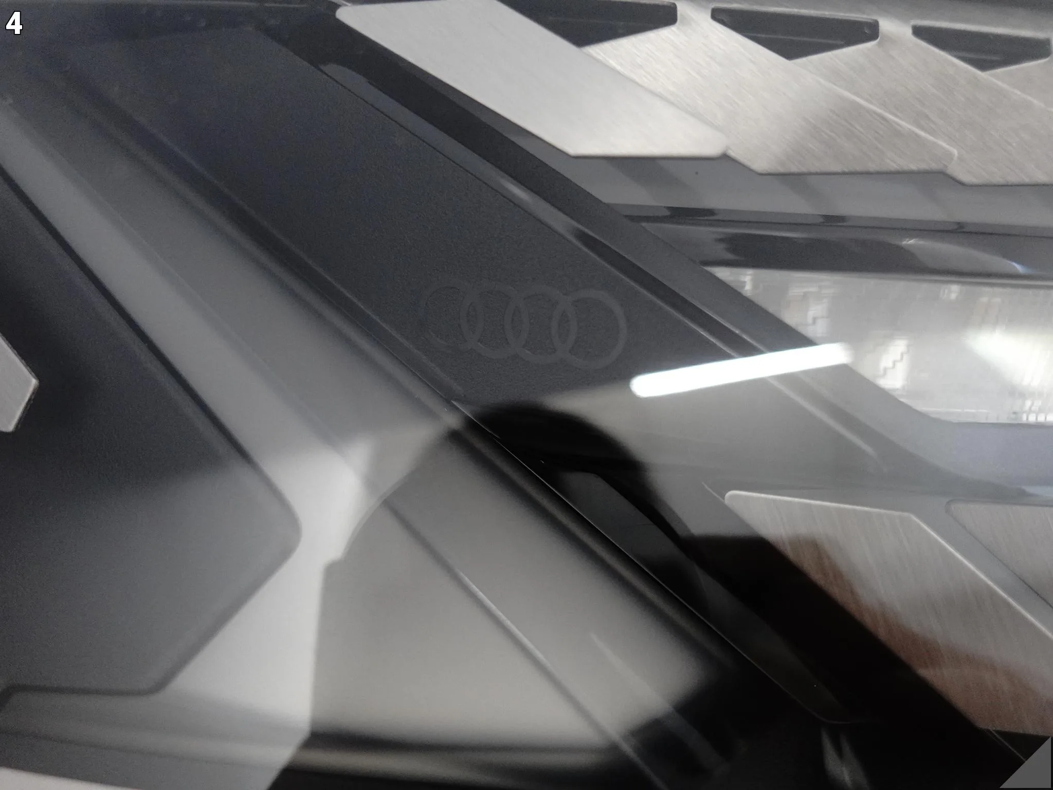 AUDI Q4 E-TRON 89A 21- LAMPA MATRIX HIGH FULL LED PRAWA PRZÓD EUROPA 504323dd5fac8812edf3400ad3b2508d