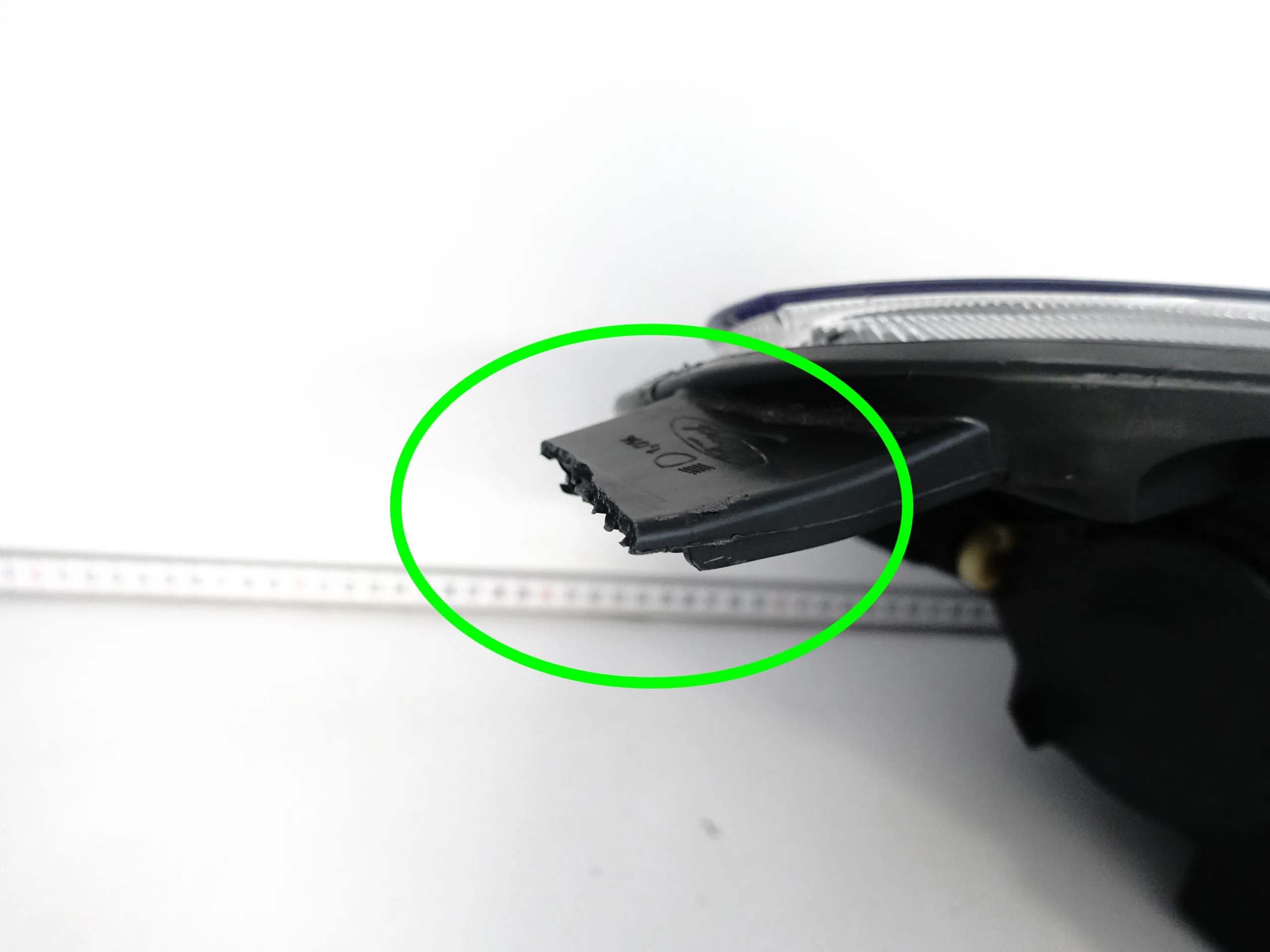 FORD FIESTA MK8 VIII VII 17-21 LAMPA ZWYKŁA SOCZEWKA HALOGEN + LED LEWA EU 932e20ab7ad26d8dd887e048649d9a1e