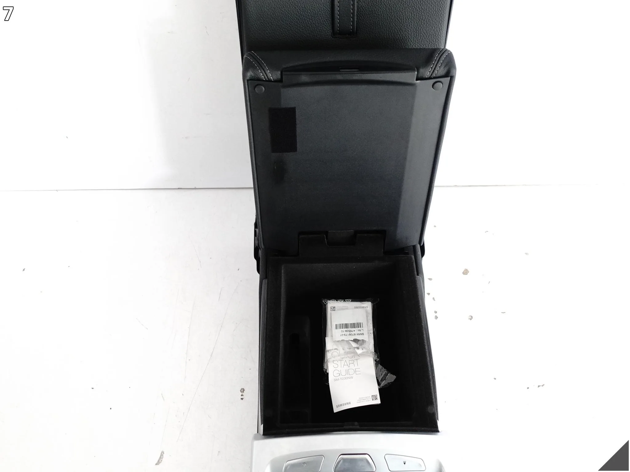 BMW 7 G12 LCI 19-22 KANAPA PODŁOKIETNIK SKÓRA DAKOTA SCHWARZ + TABLET TYŁ c1a369c405aeea4cef3f1bf511af2222