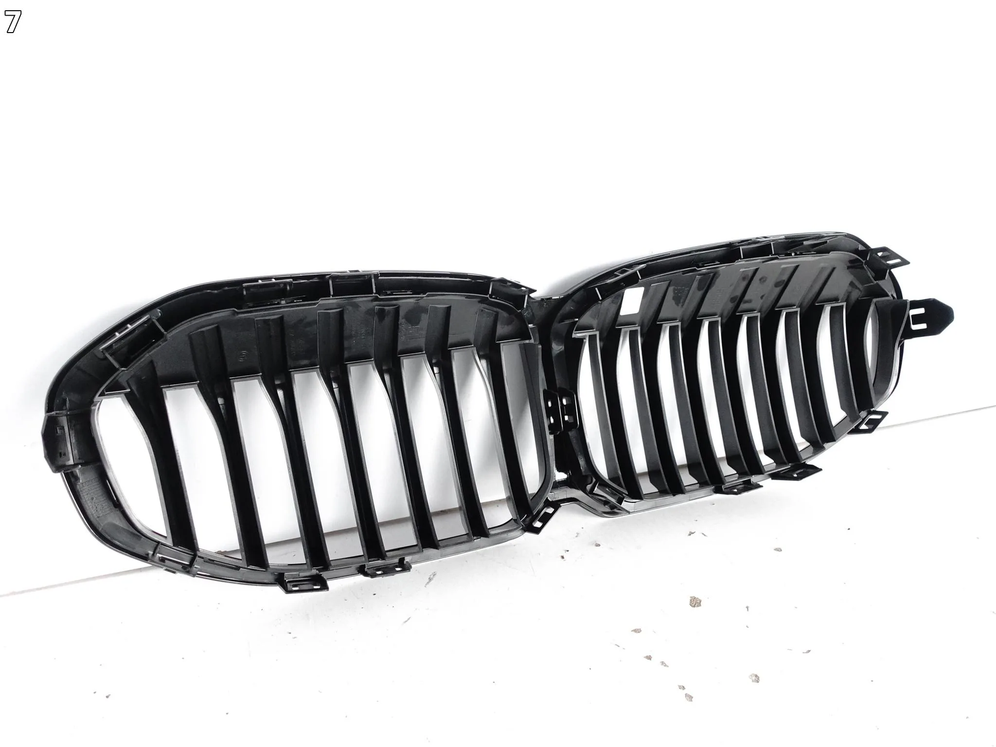 BMW 1 F40 M-PAKIET MSP 19-24 ZDERZAK GRILL ATRAPA NERKI PRZÓD BLACK SHADOW 930697e4ffbb10401c134842d96ba55f
