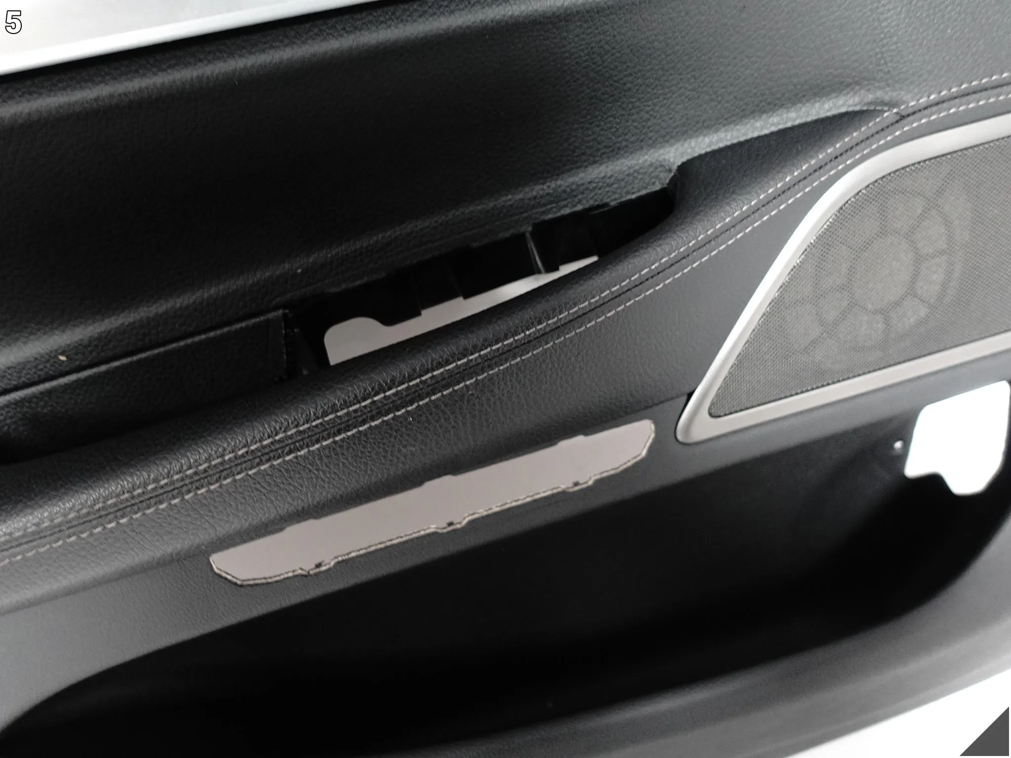 BMW 7 G12 19-22 TAPICERKA SKÓRA DEKOR KLAMKA PRZEŁĄCZNIKI DRZWI PRZÓD L 6000f708a9760badfb5073a89c024191