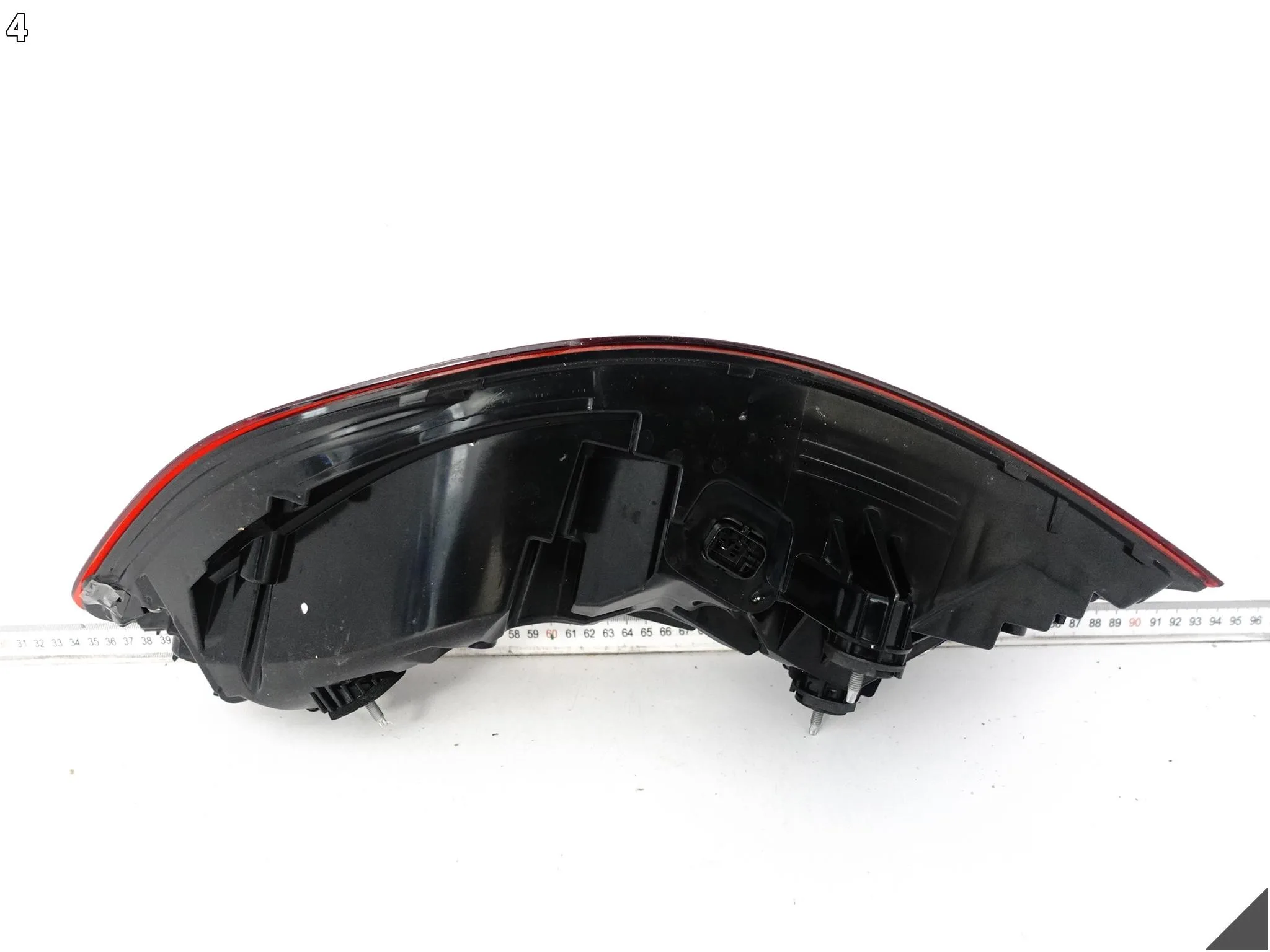 BMW M8 F91 F92 F93 8 G14 G15 G16 18- LAMPA LED W BŁOTNIK TYŁ LEWA EU 184a2633f730659933f56116730431f7
