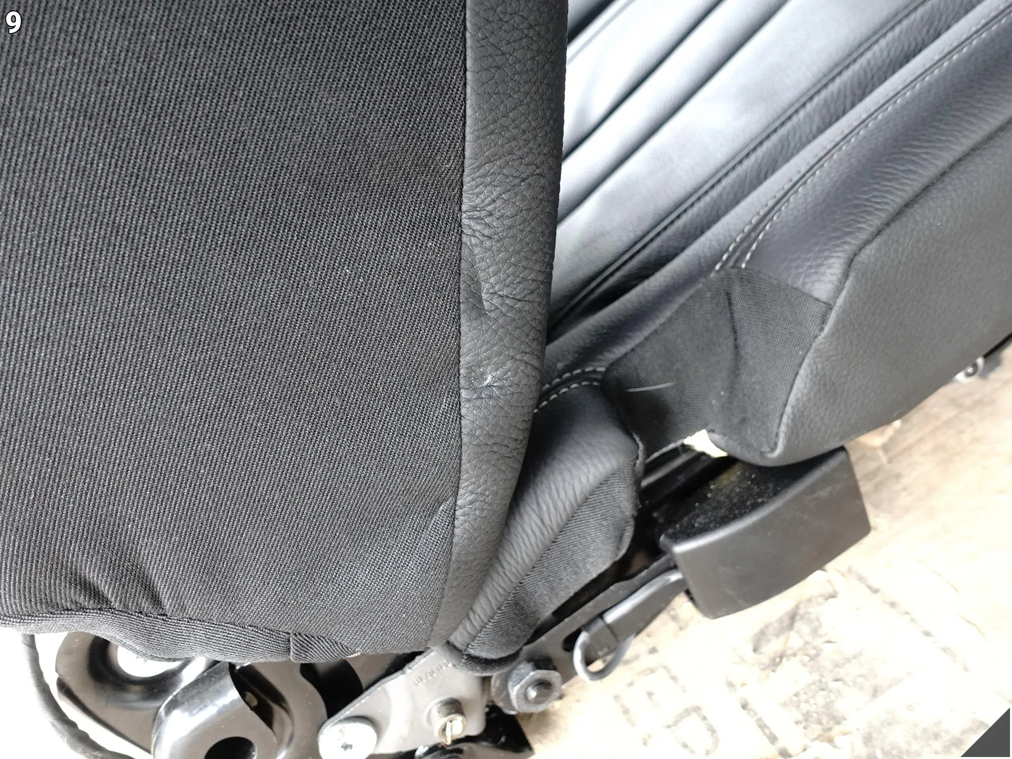 BMW 7 G12 LCI 19-22 FOTEL KANAPA SKÓRA DAKOTA SCHWARZ TYŁ LEWY ORG 72b3326c59f7537eeef8297e5cac84e4