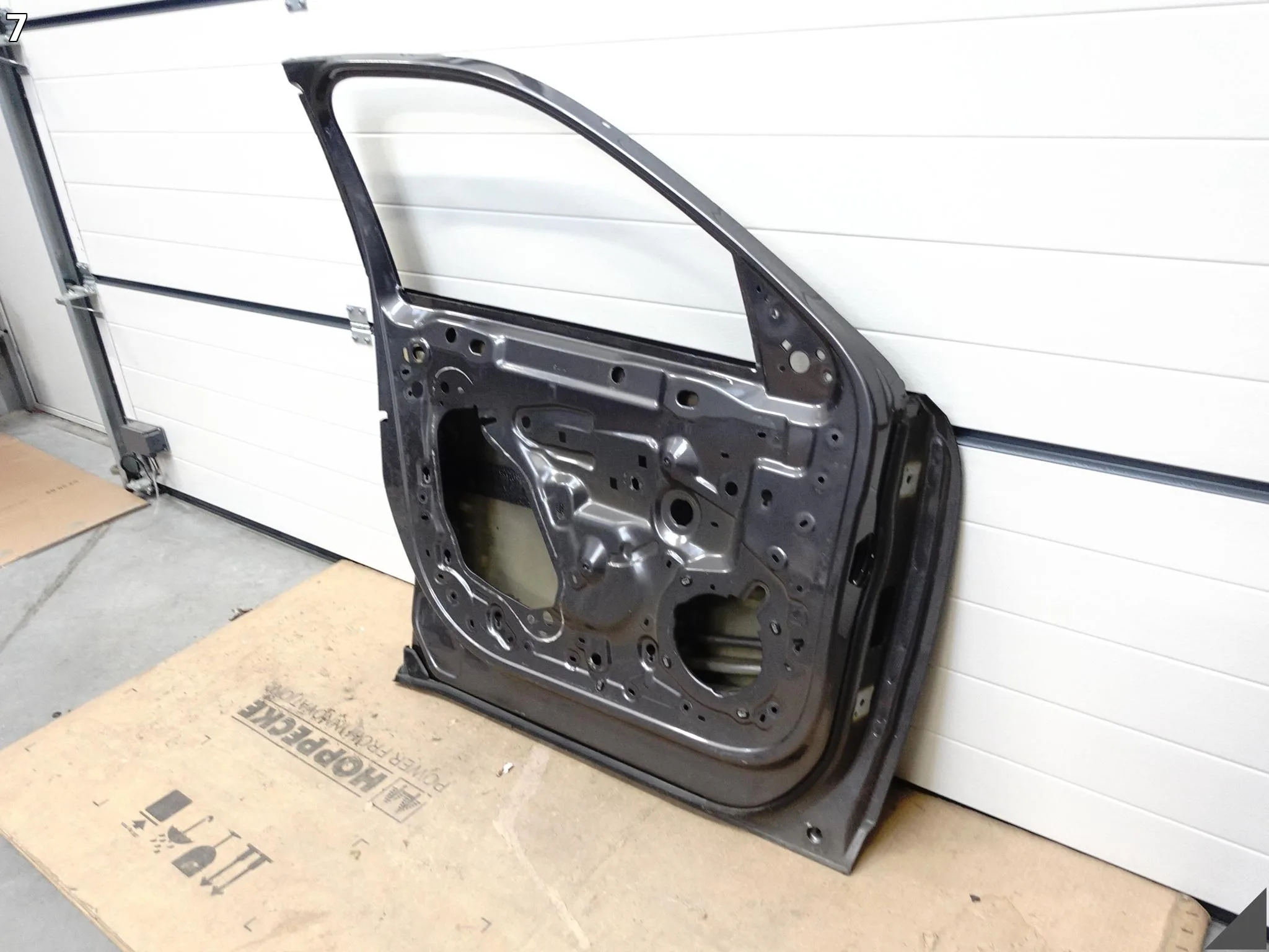 PEUGEOT 2008 II (2 GENERACJA) 19- DRZWI DOOR LEWE PRZÓD 085ed825ff5eb5148b85474a96c8ff95