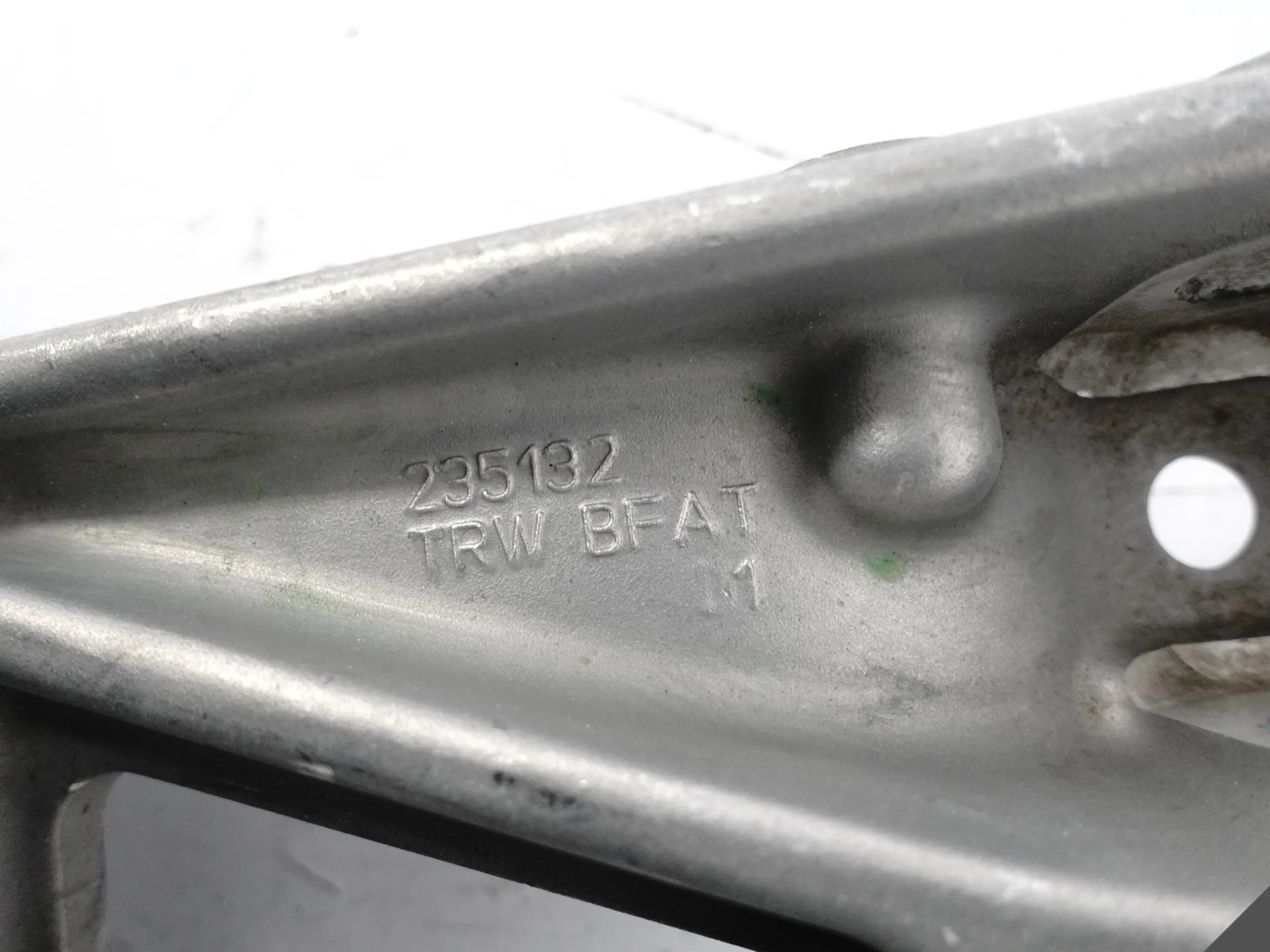 FERRARI F149 458 F12 WAHACZ LEWY PRZÓD 4500KM 1523ae519d4ed1d1201ae566bf932604
