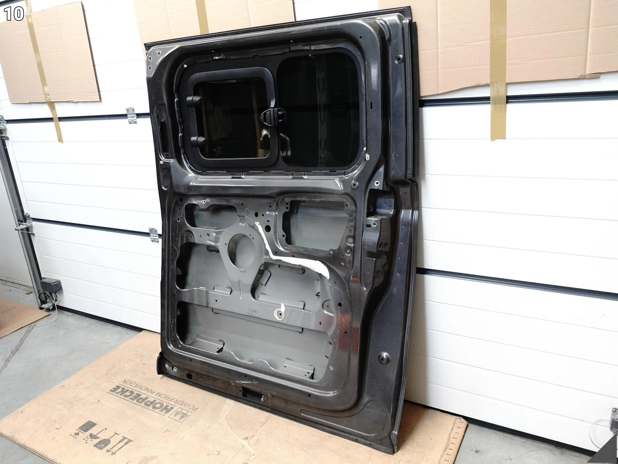 FORD TRANSIT CUSTOM KOMBI II MK2 23- DRZWI PRZESUWNE BOCZNE PRAWE + SZYBA cb2658cd09048829198ae53d5b0dfe7c