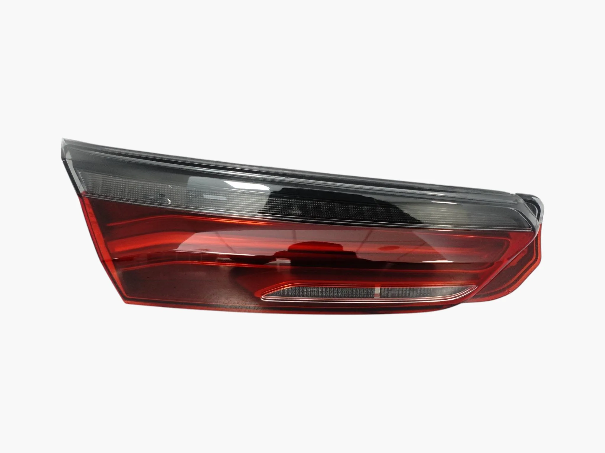 BMW M8 F91 F92 F93 8 G14 G15 G16 18- LAMPA LED KLAPA BAGAŻNIKA TYŁ LEWA EU dd5c527aa483ed98f6416de130b1d112