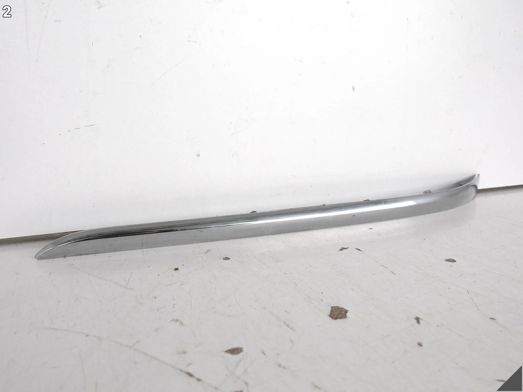 BMW 7 G11 G12 ZWYKŁY BASIC 15-19 LISTWA CHROM W ZDERZAK PRAWA TYŁ 7365560 3d52fd114c53c800ff332755aac5dacb